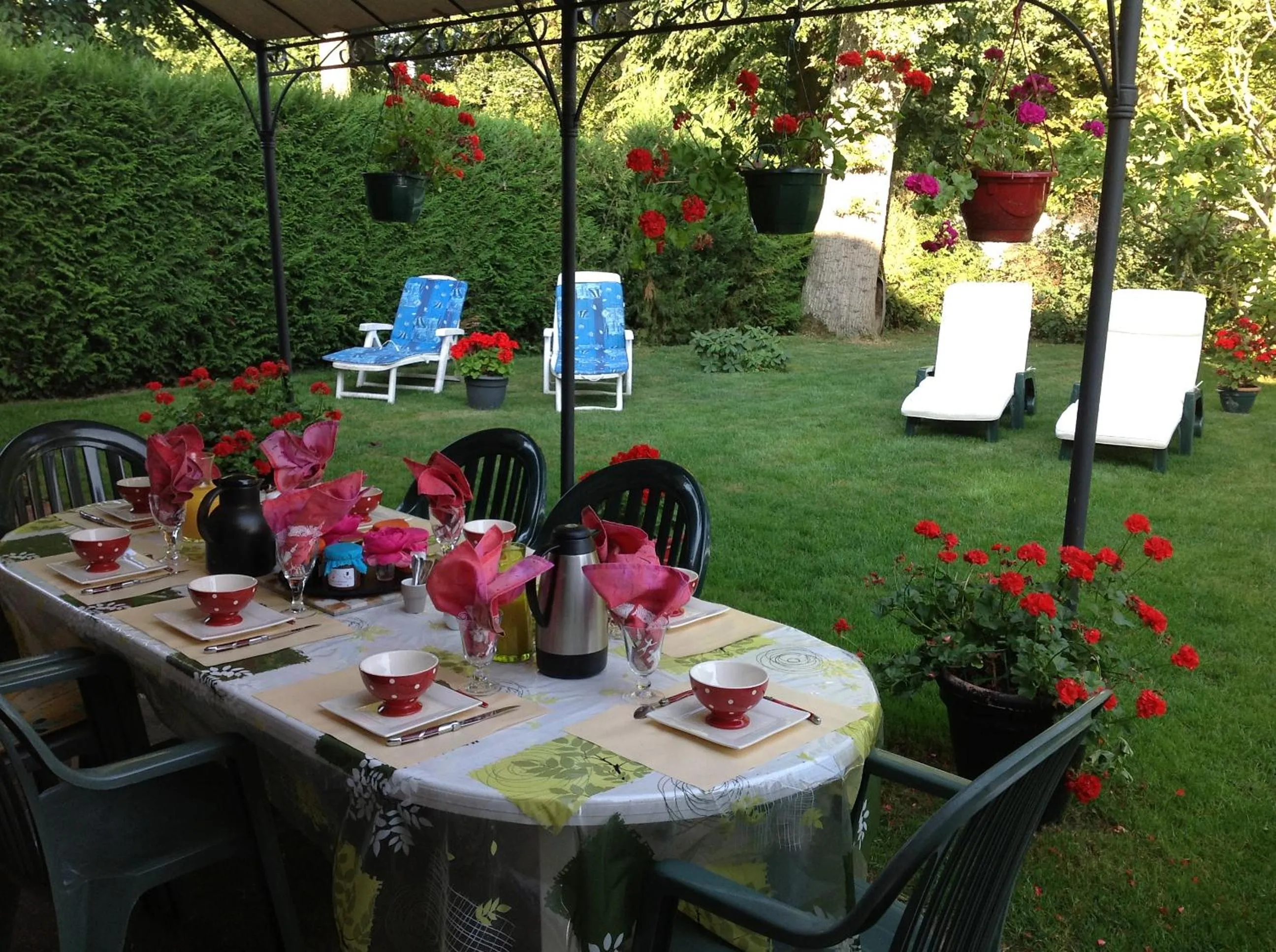 Patio in Chambre d'Hôtes Quietude en Vallée de Chevreuse