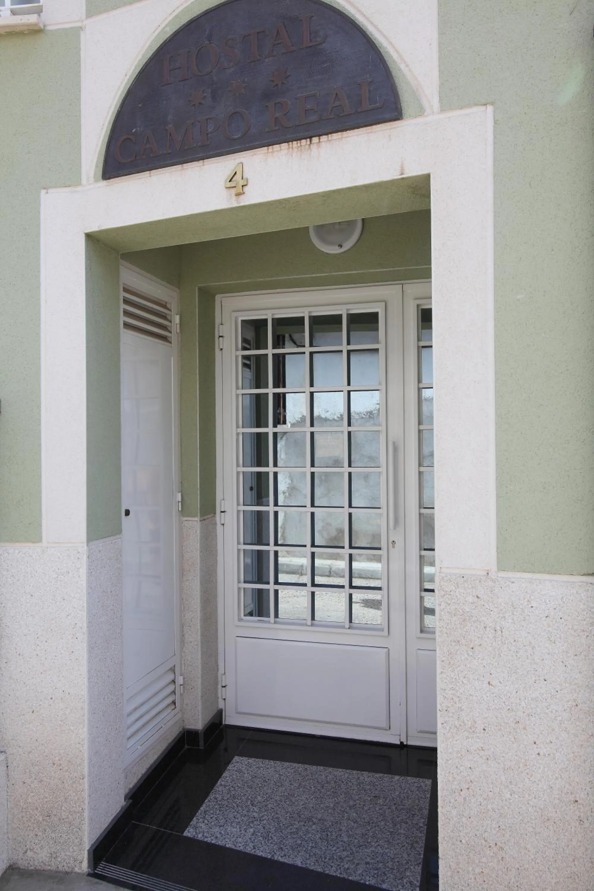 Lobby or reception in Hostal Campo Real Bed&Breakfast