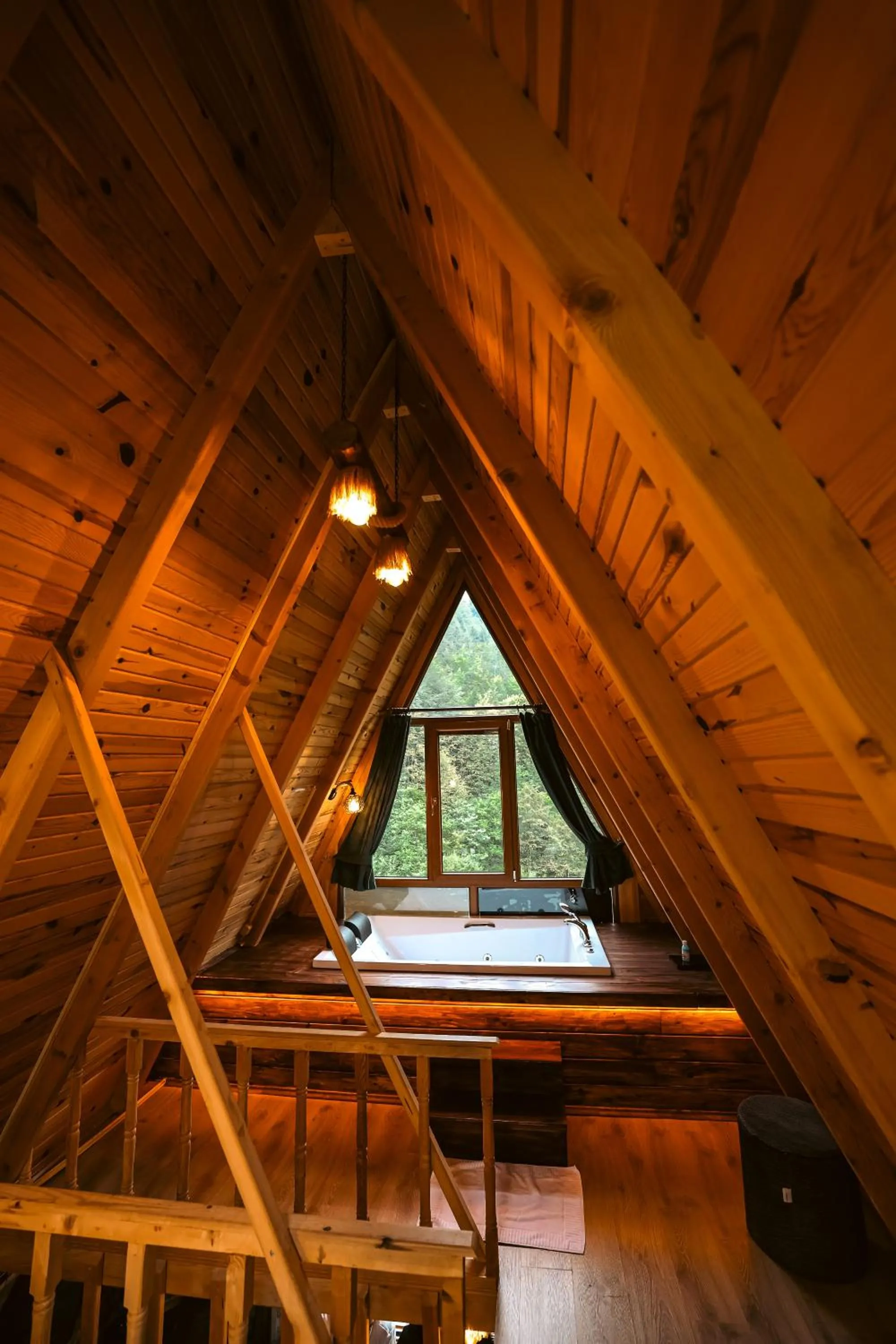 Hot Tub in bungalove tatil köyü