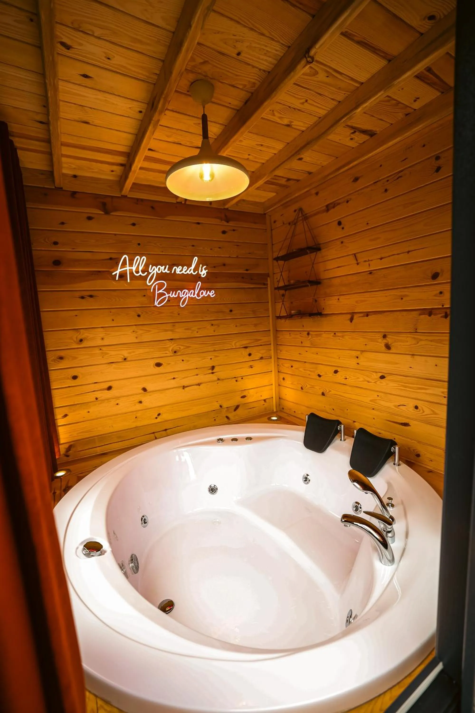 Bathroom in bungalove tatil köyü