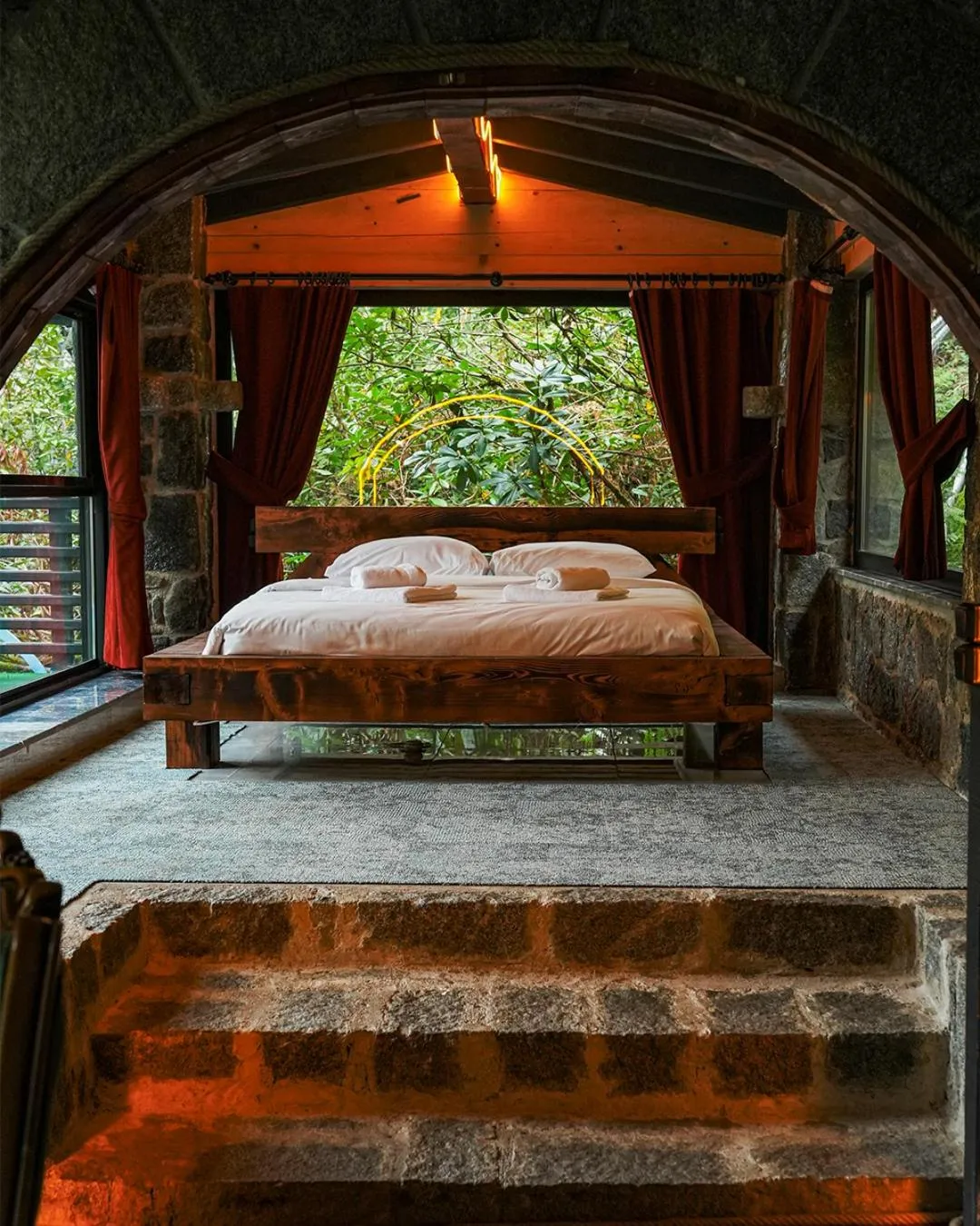 Bed in bungalove tatil köyü