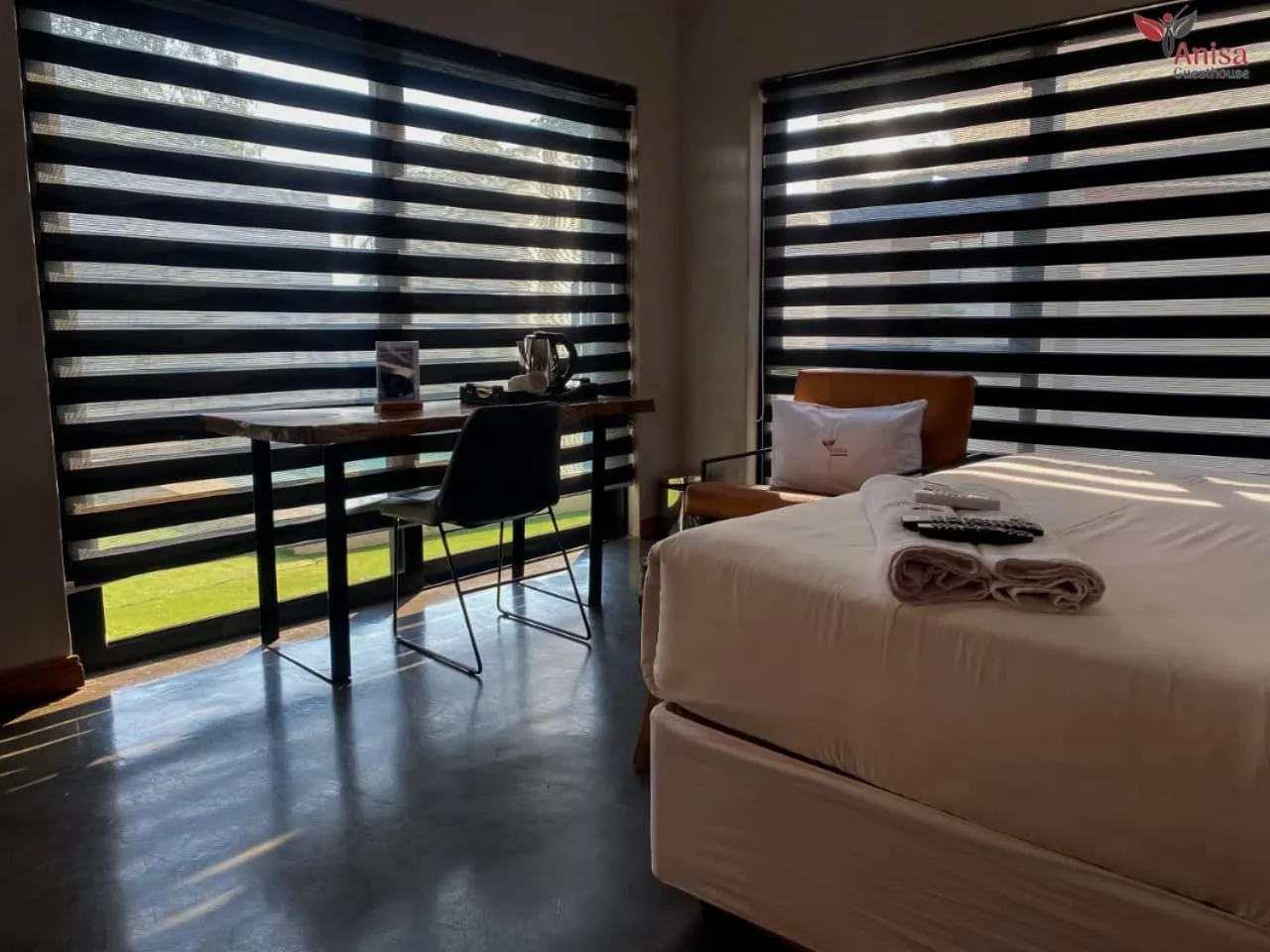 View (from property/room), Bed in ANISA GUESTHOUSE