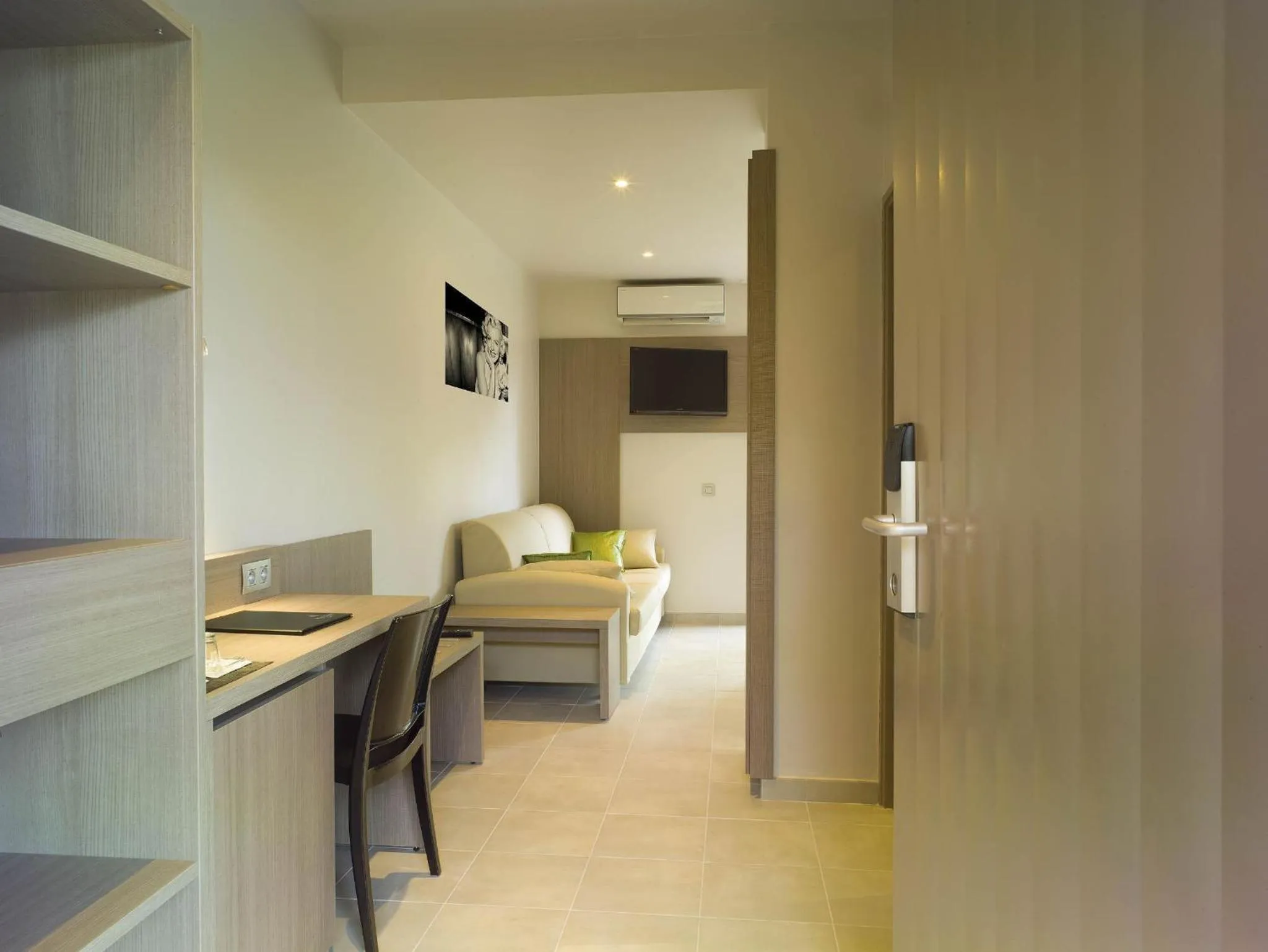 Seating area in Hôtel Marina Corsica