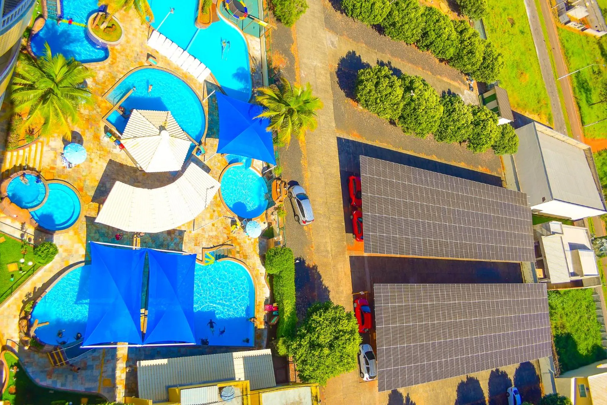 Parking in Suite Show no Thermas Place