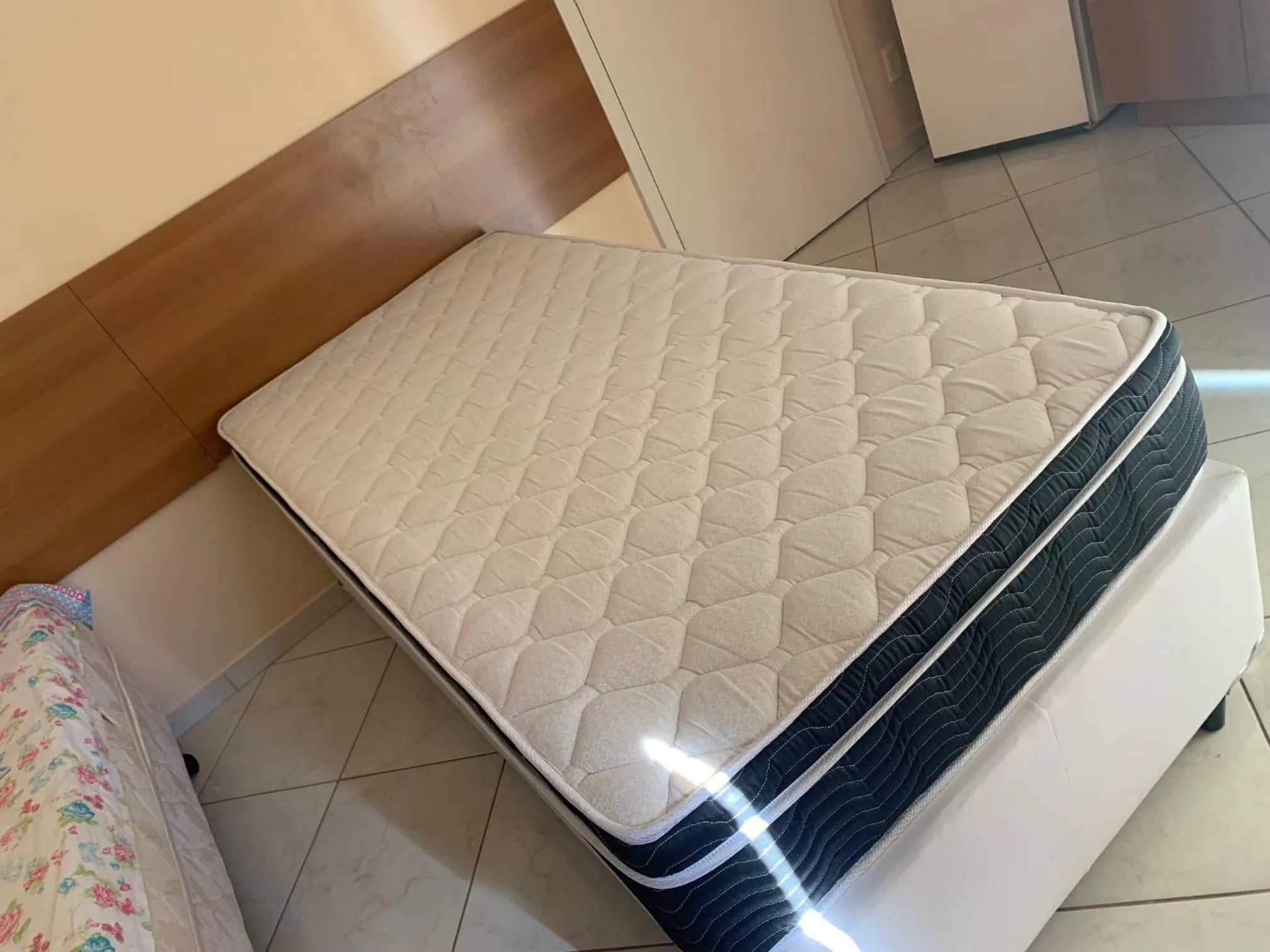 Bed in Suite Show no Thermas Place