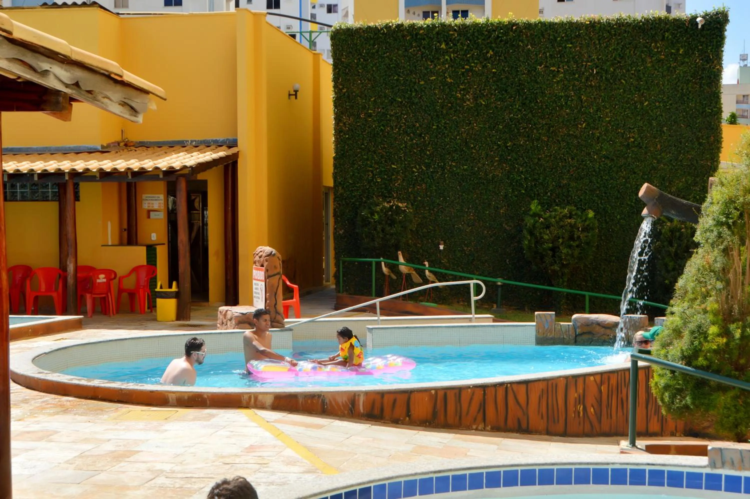 Swimming pool in Suite Show no Thermas Place