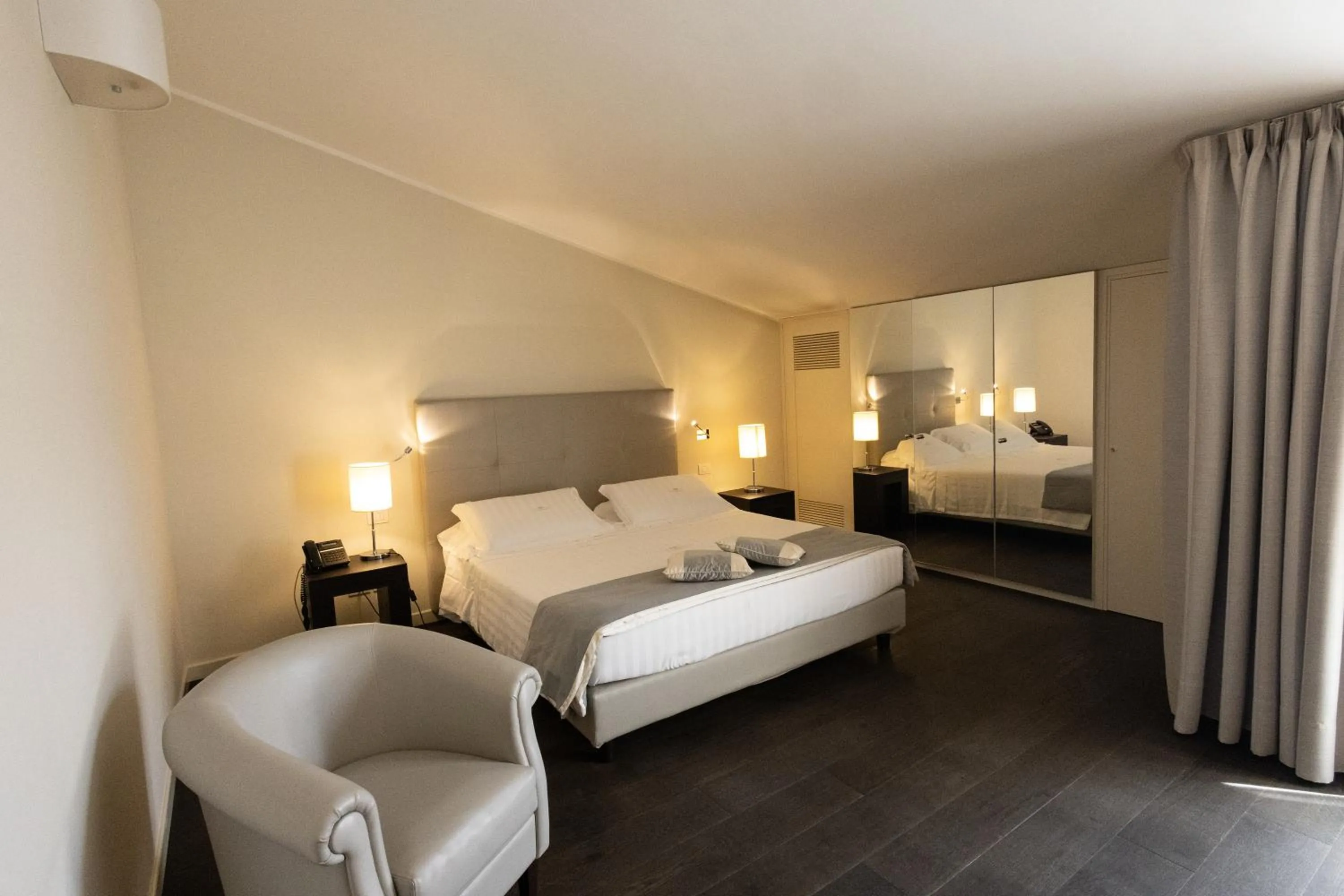 Bedroom, Bed in La Dimora del Baco Hotel