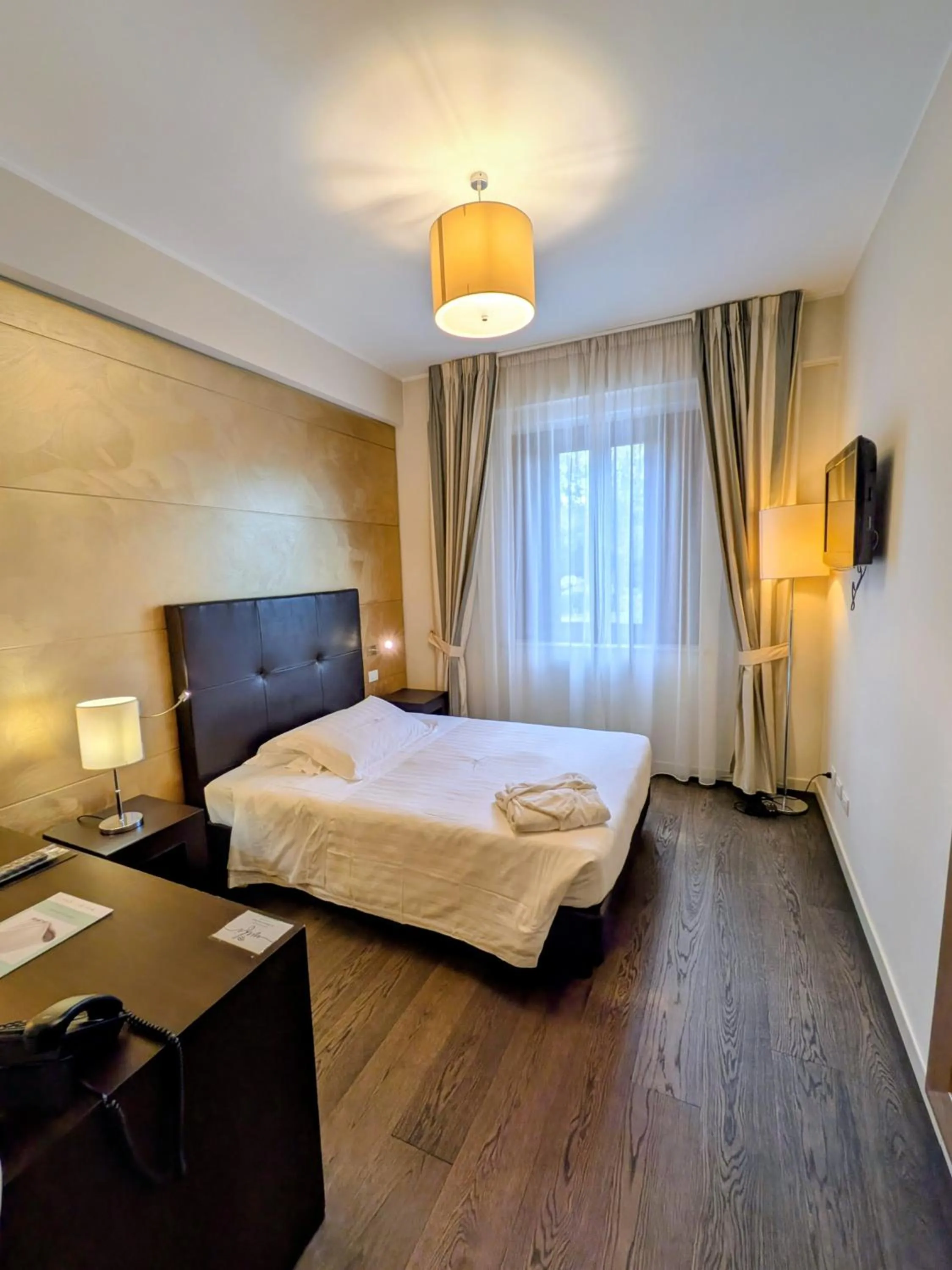 Bedroom, Bed in La Dimora del Baco Hotel