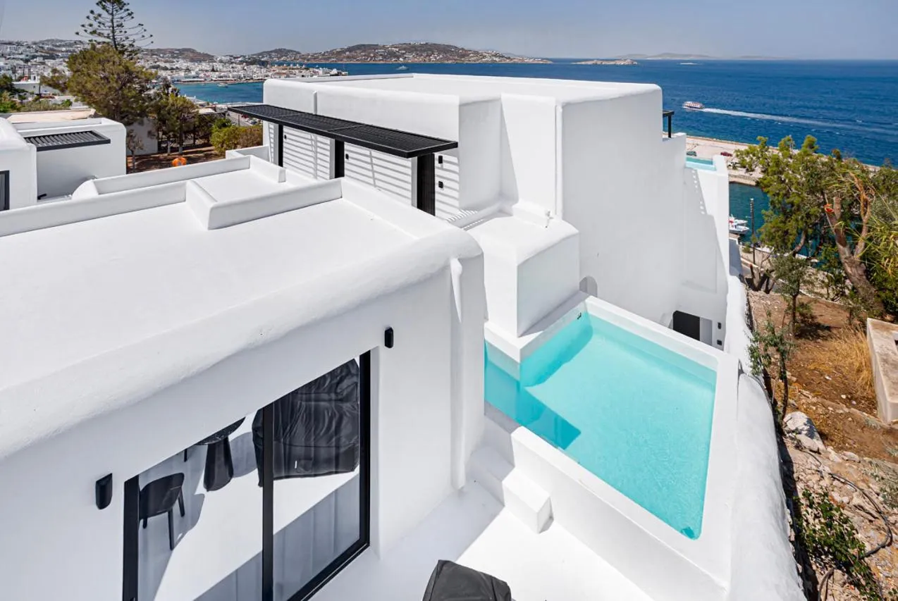 Junior Suite with Private Pool in Tagoo Black Mykonos