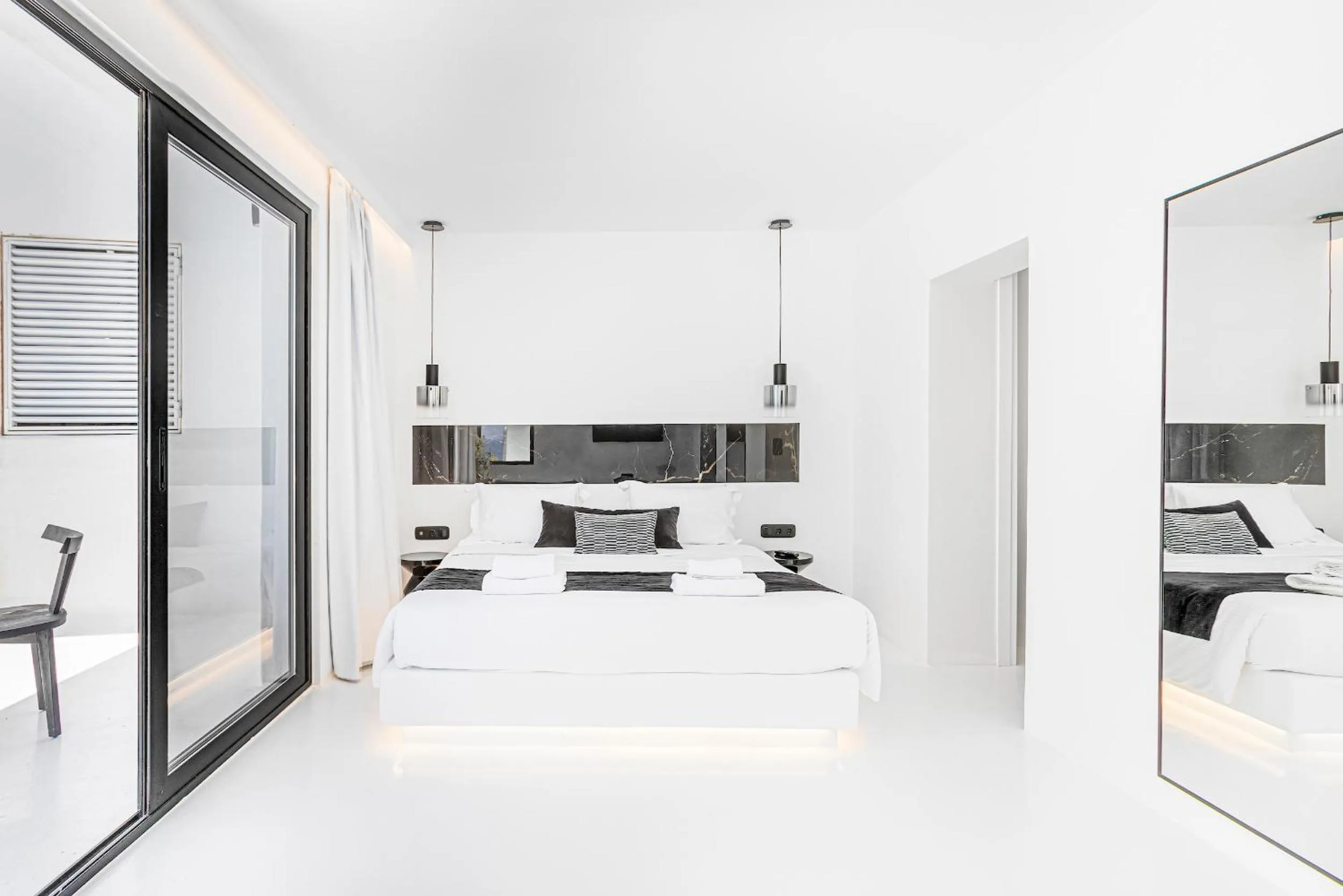 Bed in Tagoo Black Mykonos