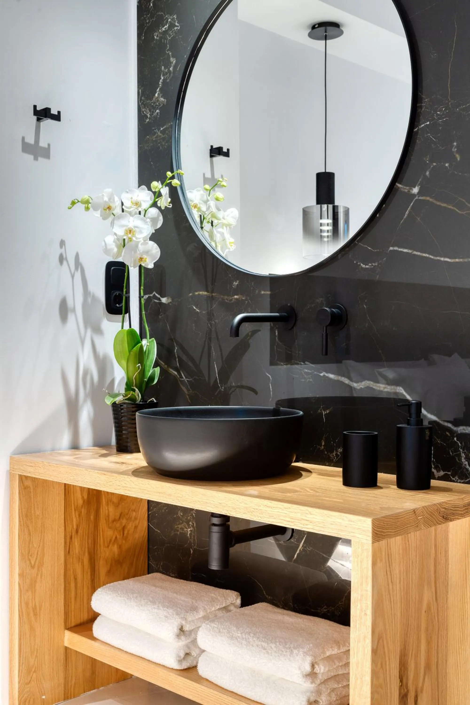 Bathroom in Tagoo Black Mykonos