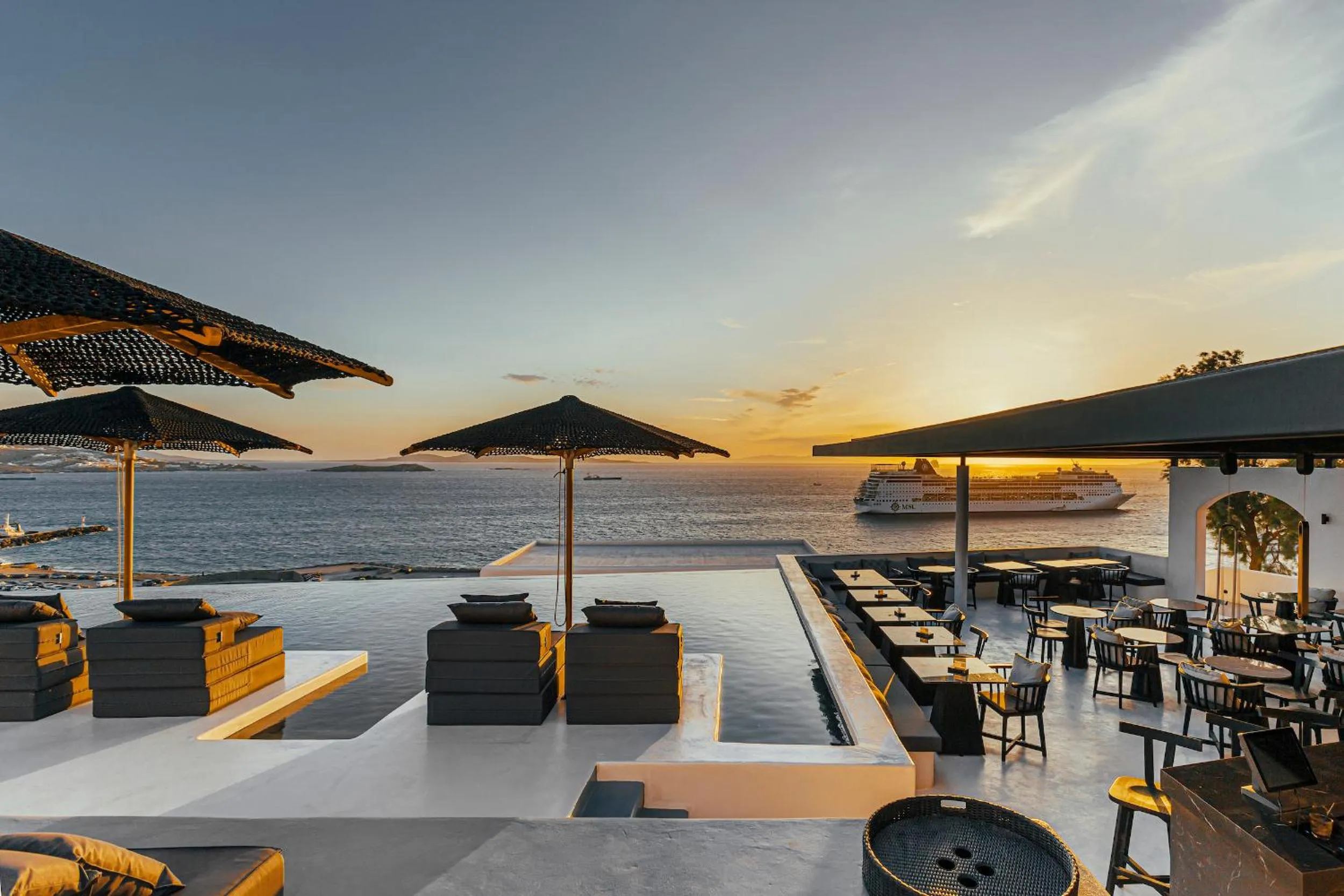 Restaurant/places to eat in Tagoo Black Mykonos