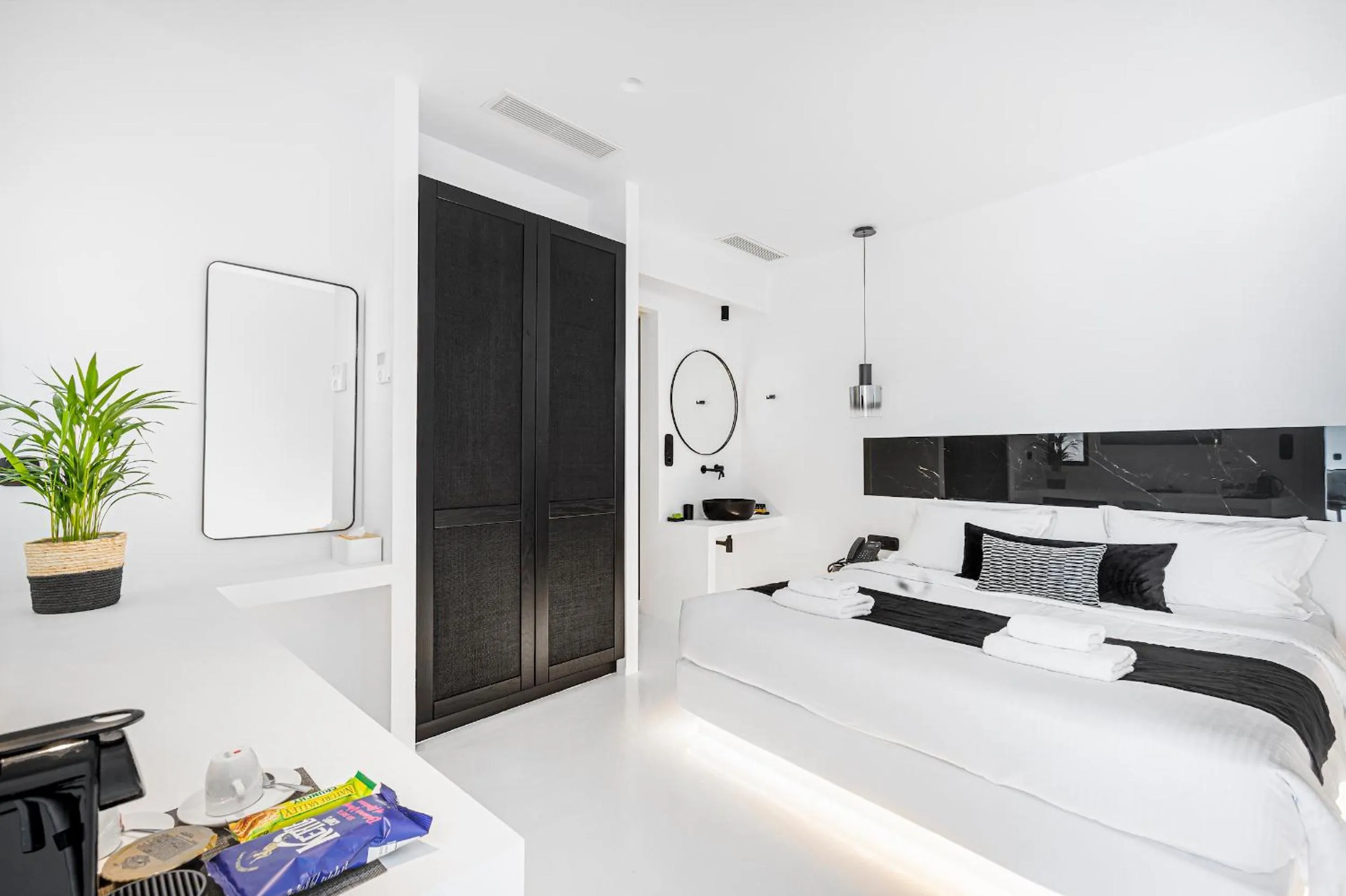 Bed in Tagoo Black Mykonos