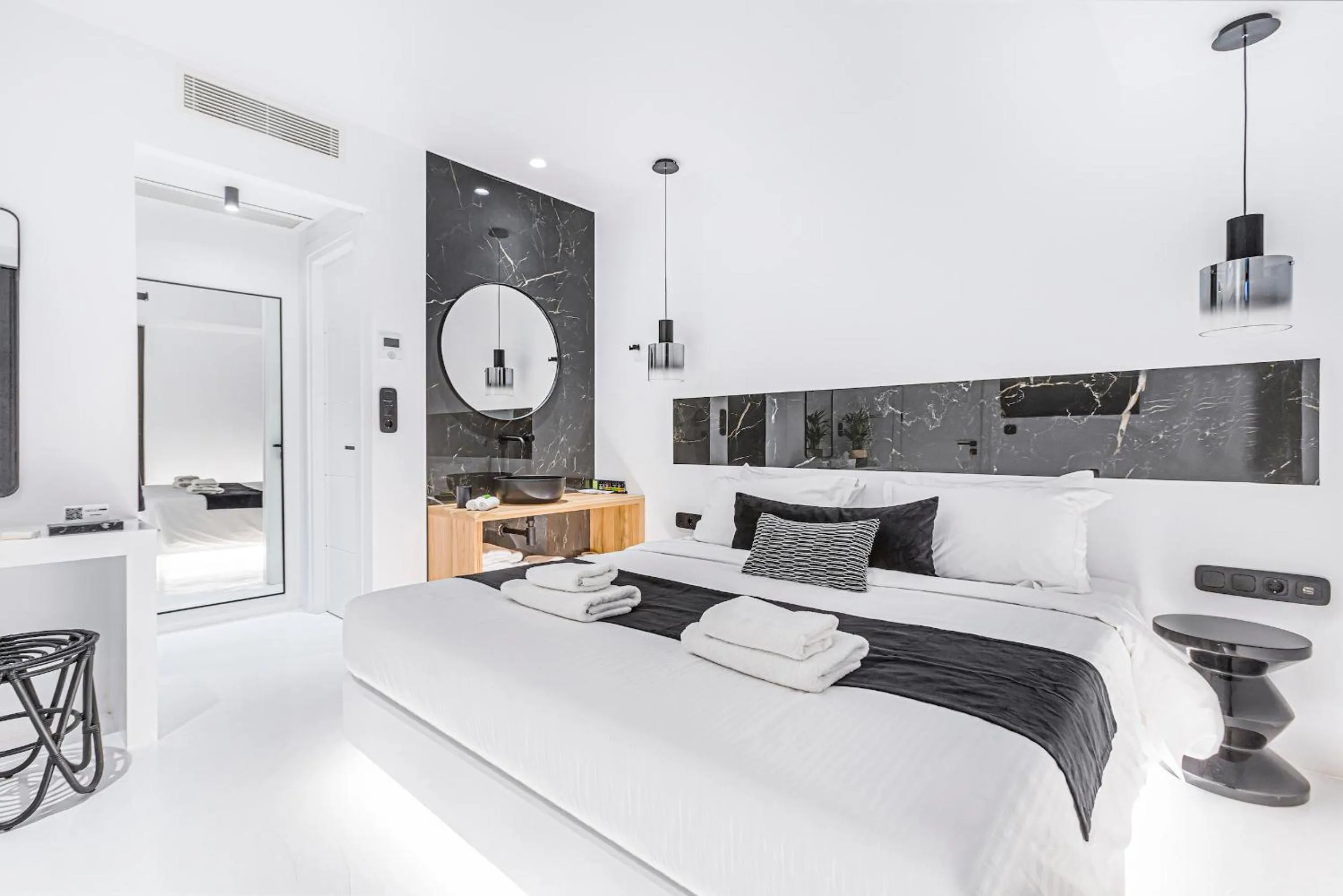 Bed in Tagoo Black Mykonos