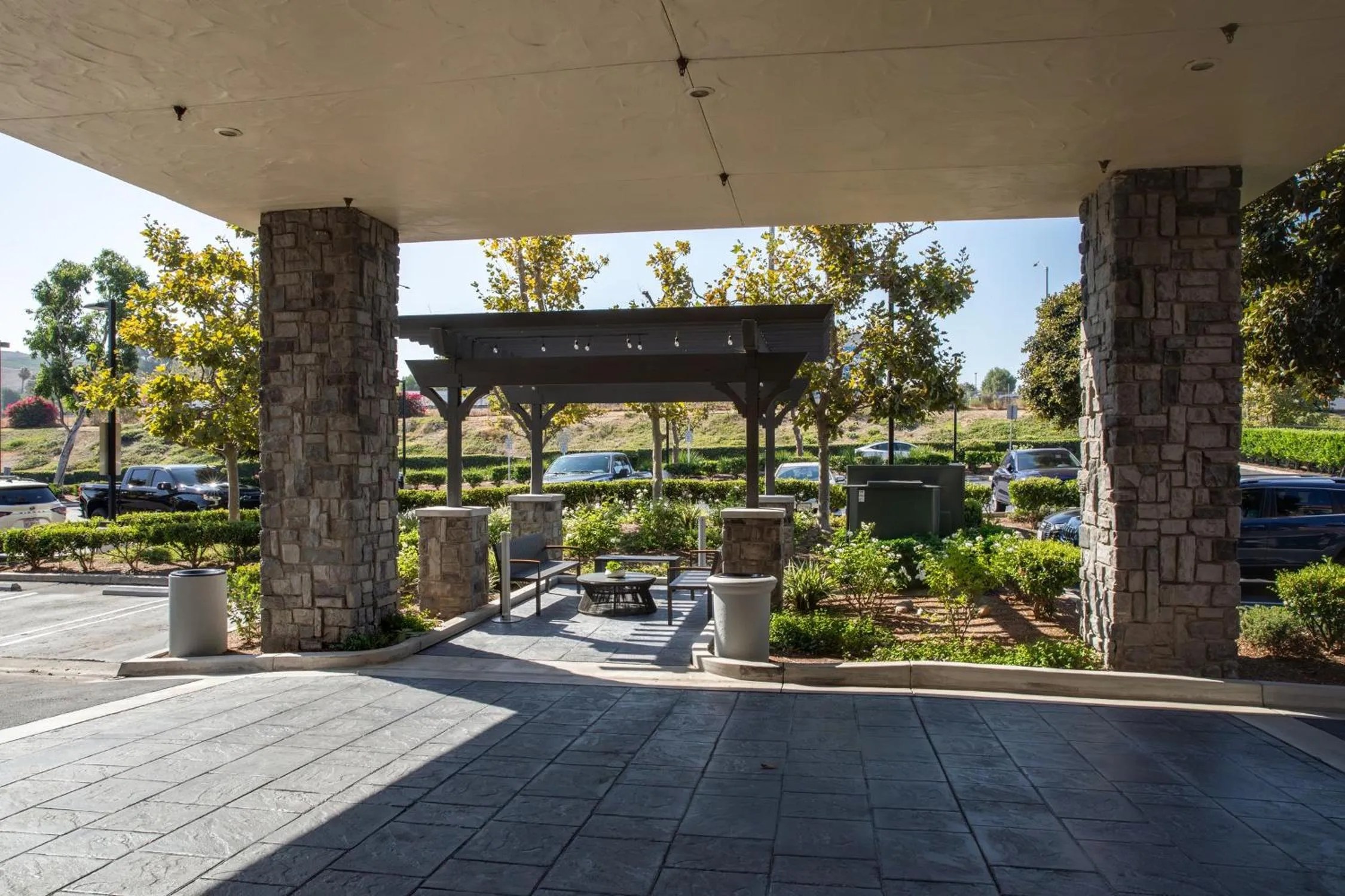 Seating area in Ayres Suites Yorba Linda/Anaheim Hills