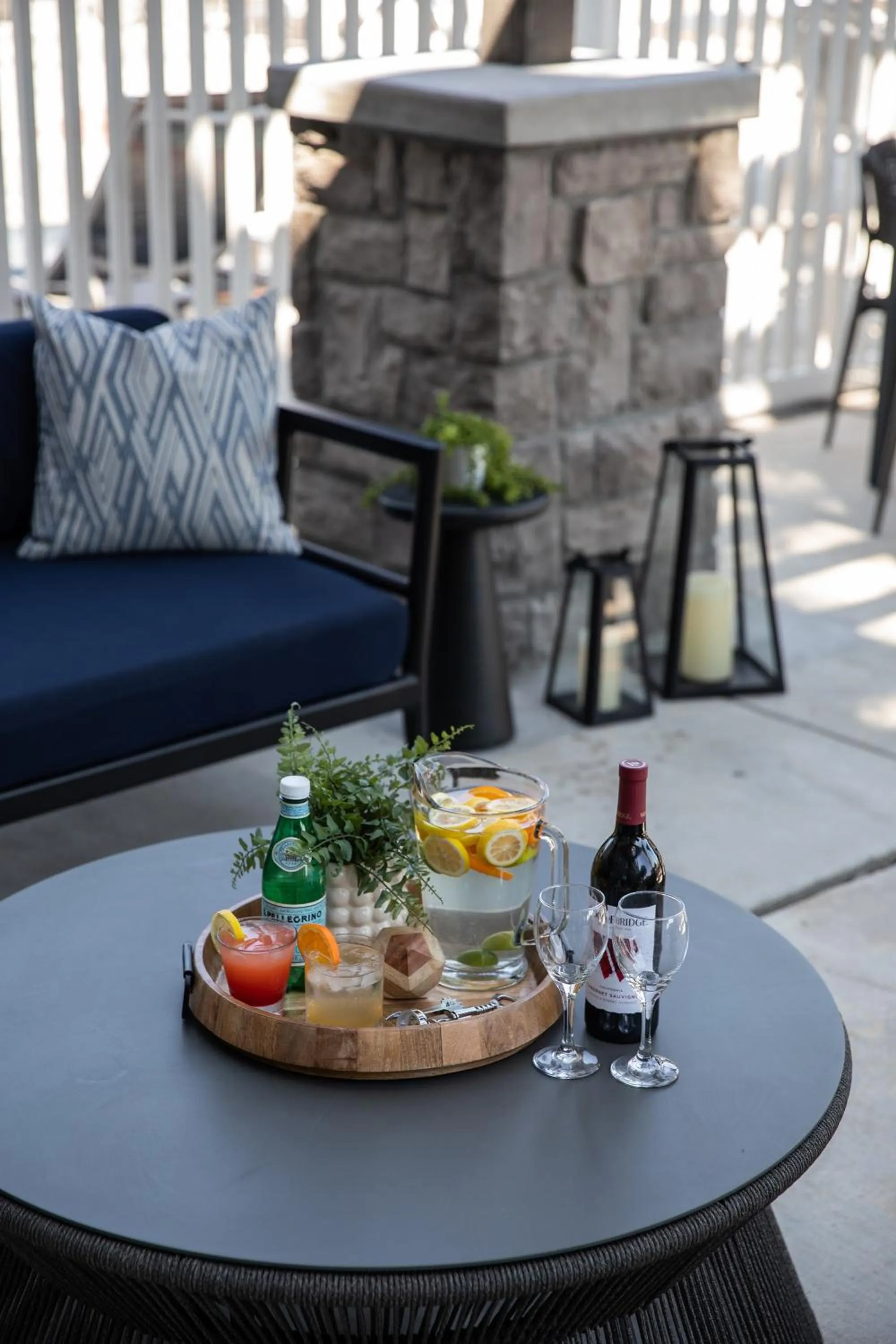 Alcoholic drinks in Ayres Suites Yorba Linda/Anaheim Hills