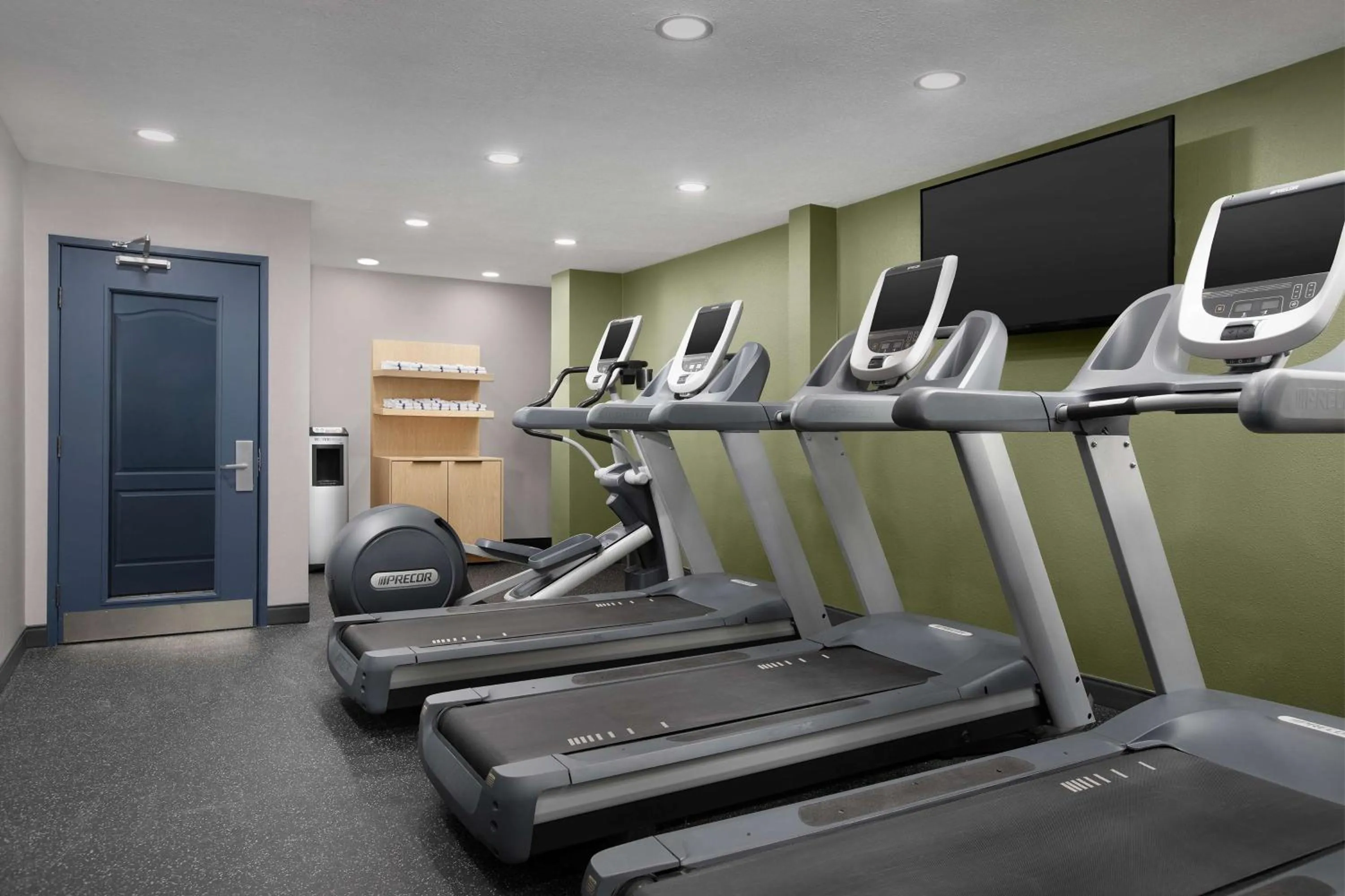 Fitness centre/facilities in Spark by Hilton Denver Tech Center Greenwood Village