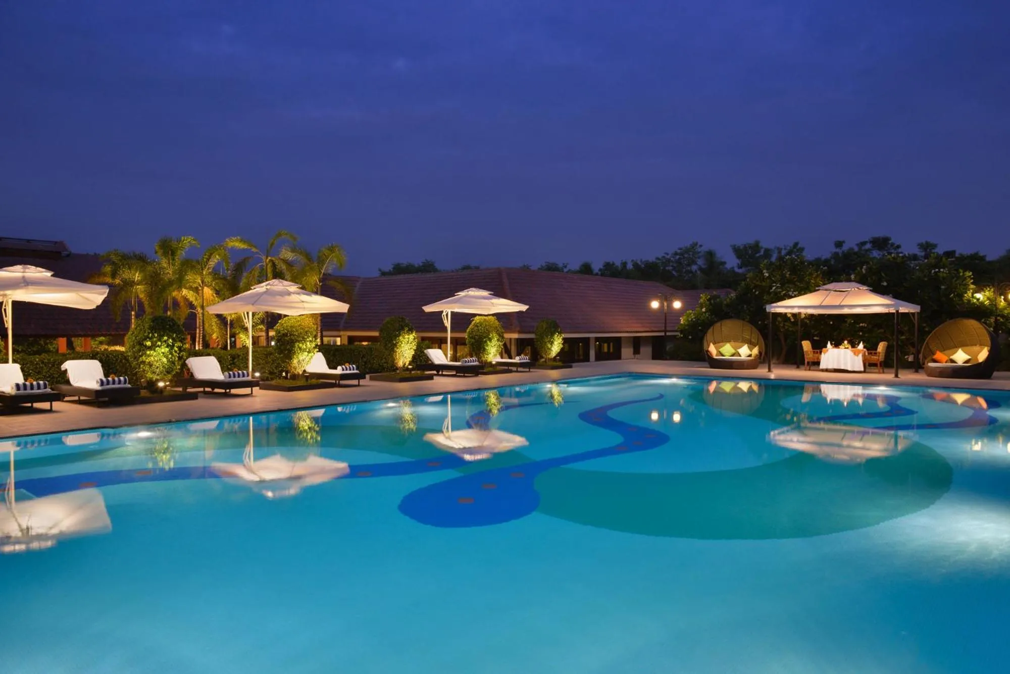 Swimming pool in Madhubhan Resort & Spa