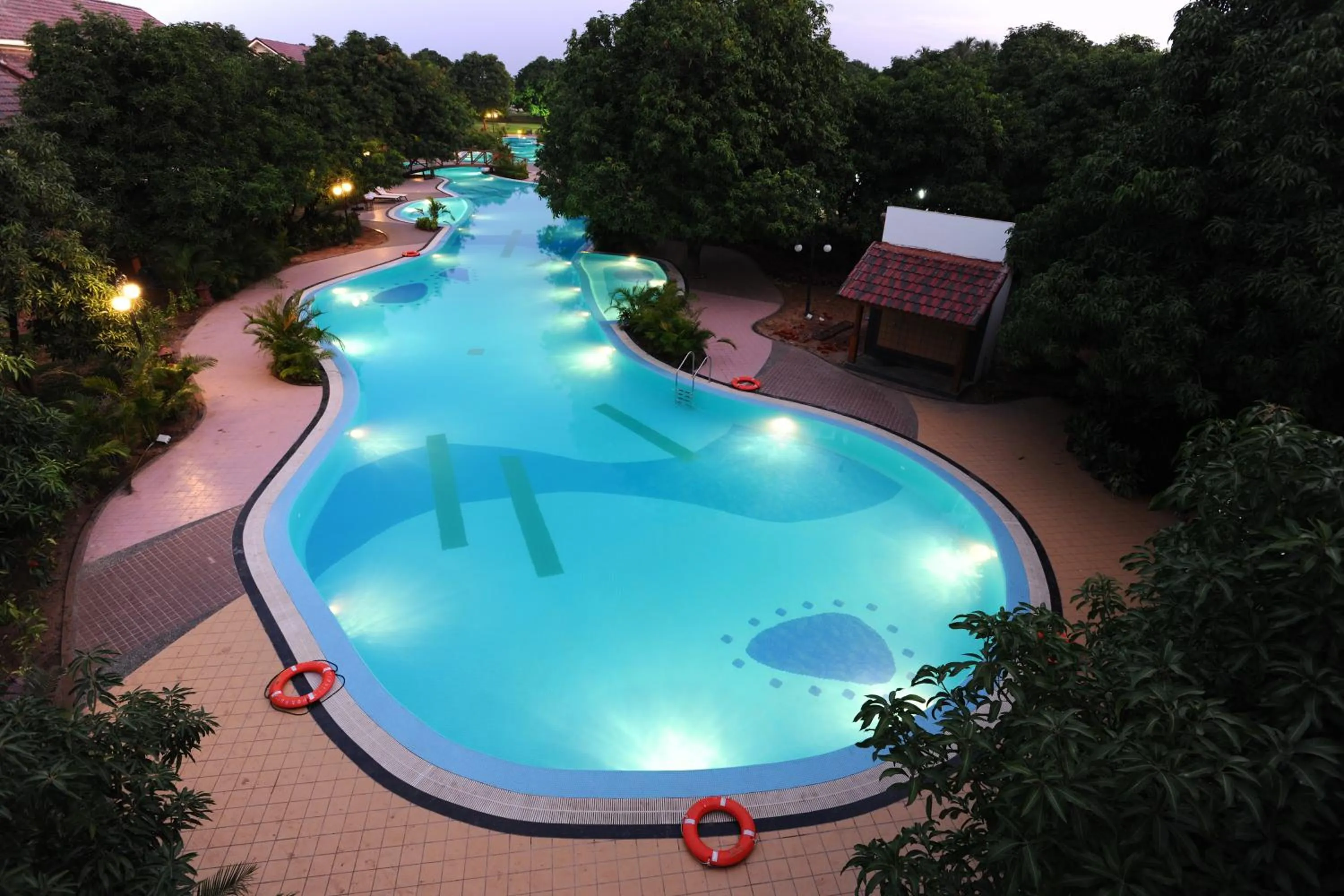 Swimming pool in Madhubhan Resort & Spa