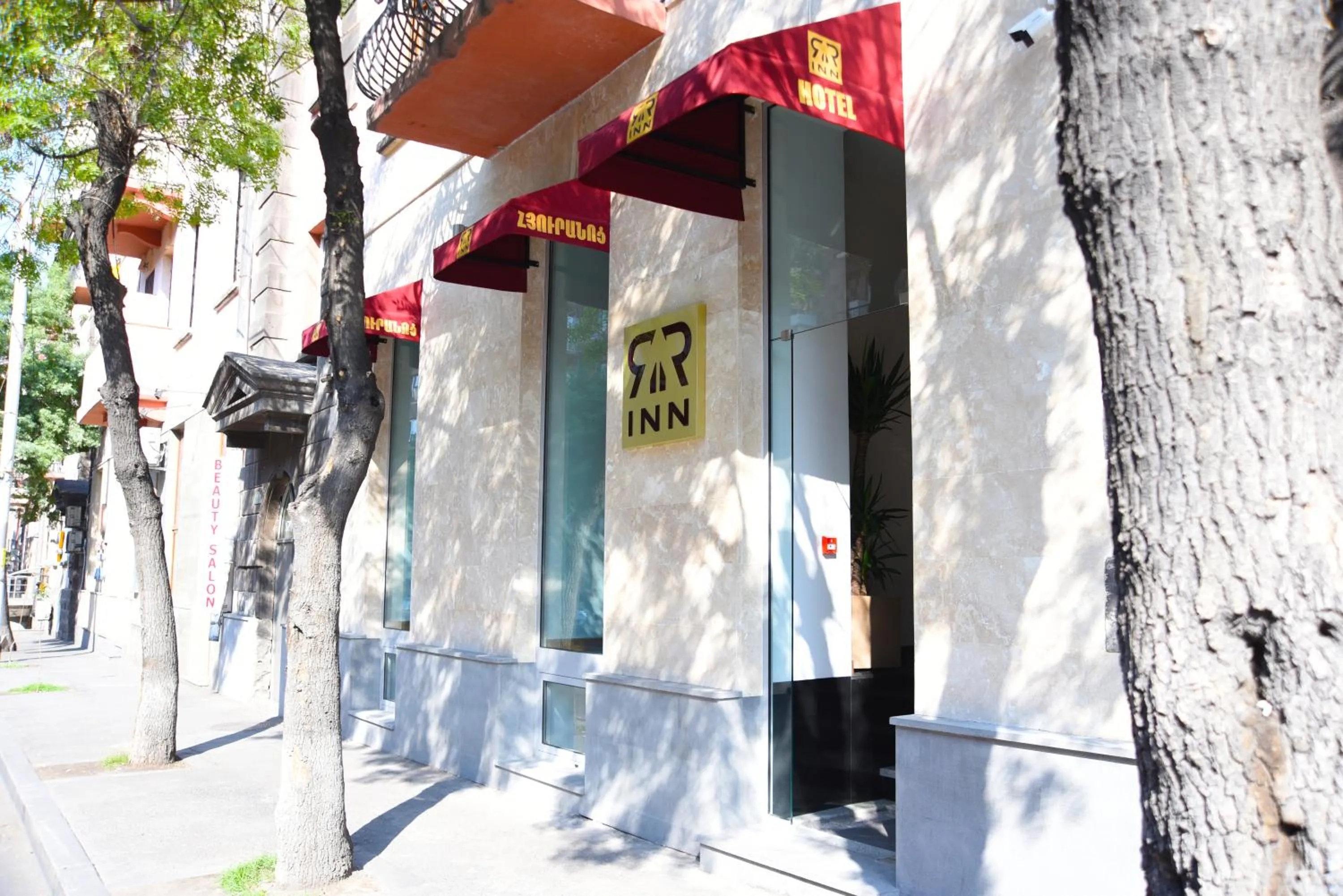 Property building in R&R Hotel