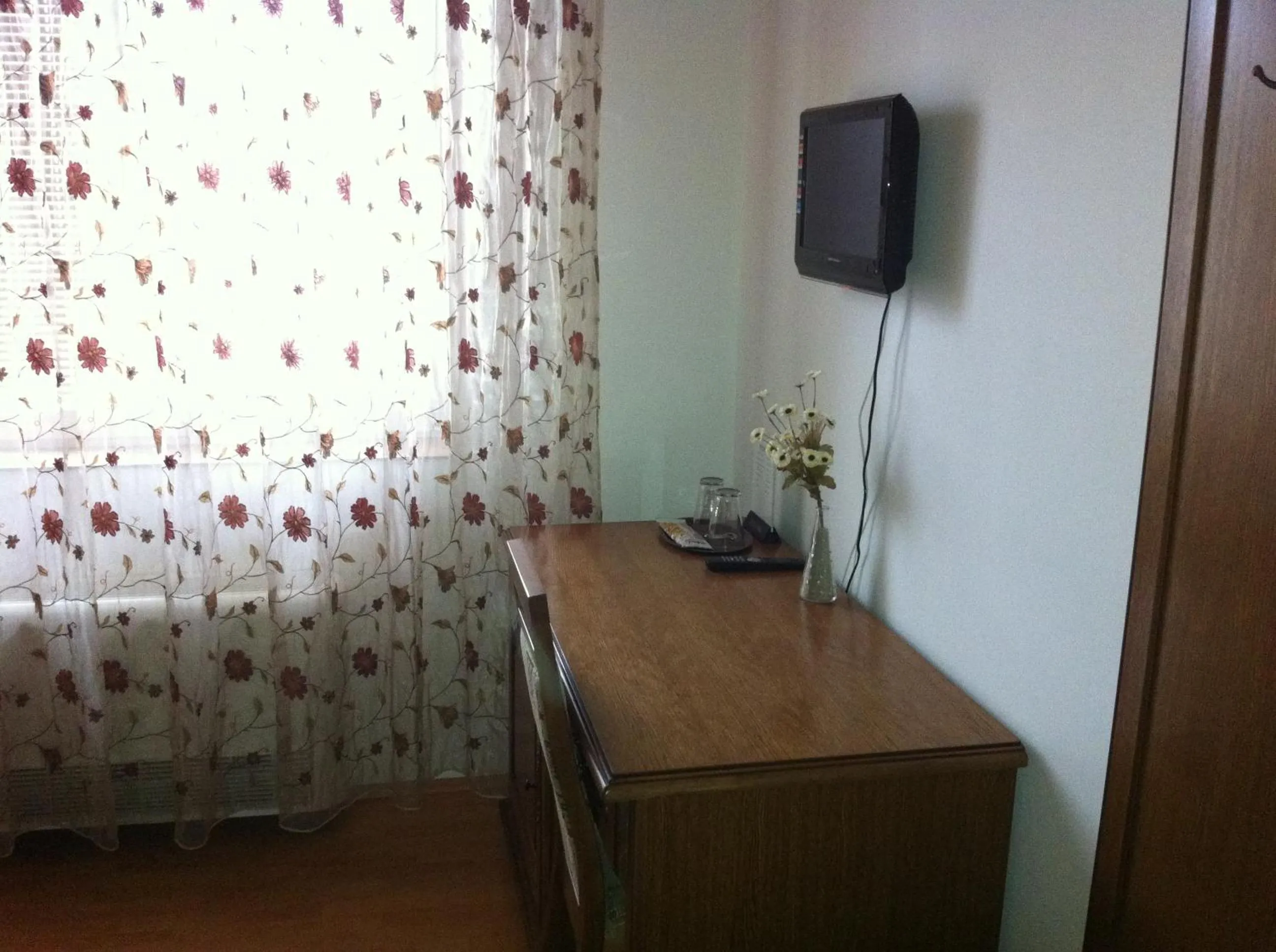 TV and multimedia in Sarokhaz Panzio