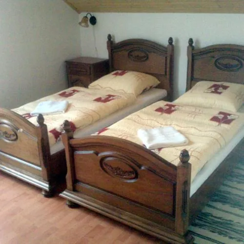 Bed in Sarokhaz Panzio