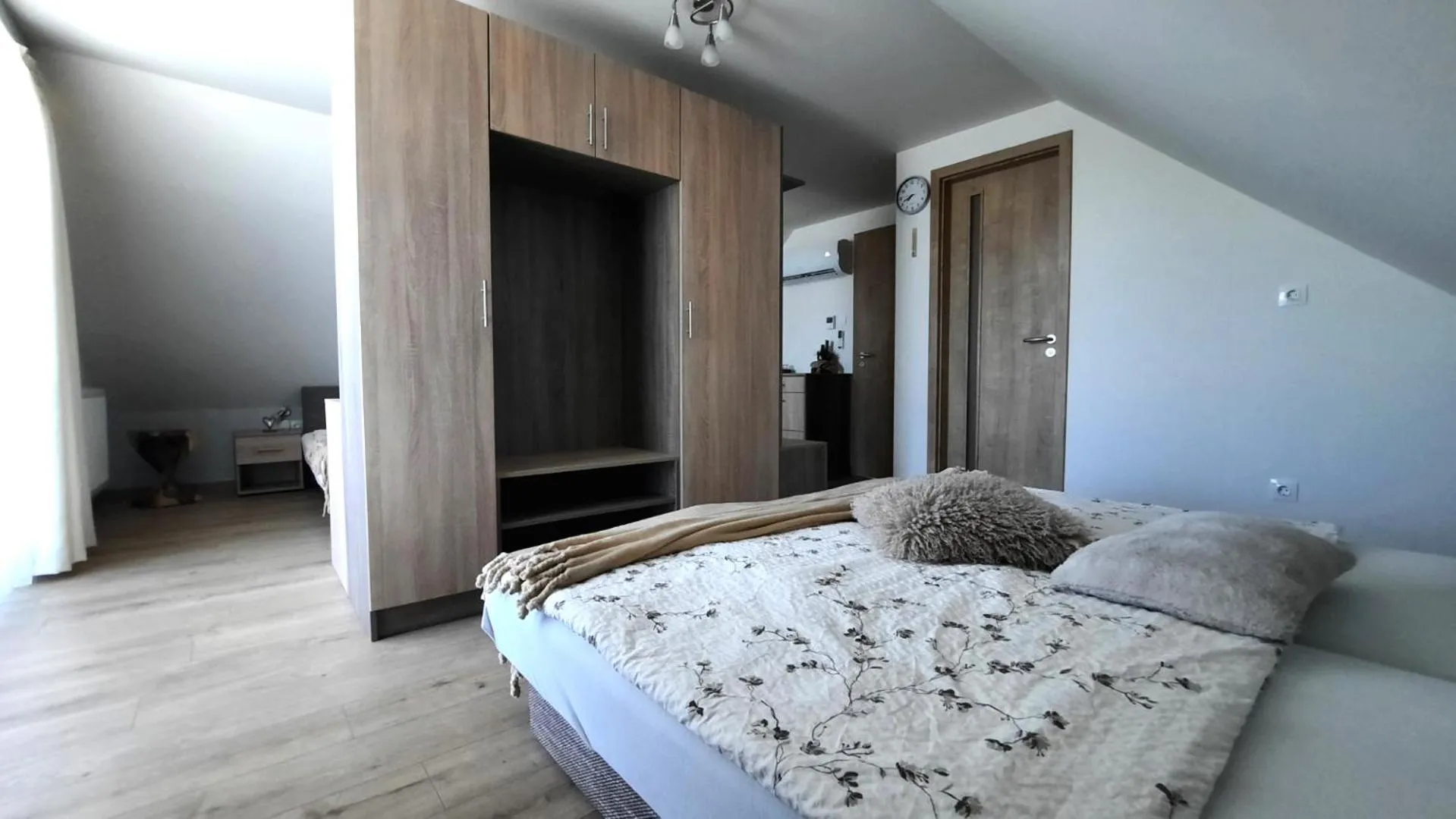 Bed in Airport Budapest Sarokhaz Panzio