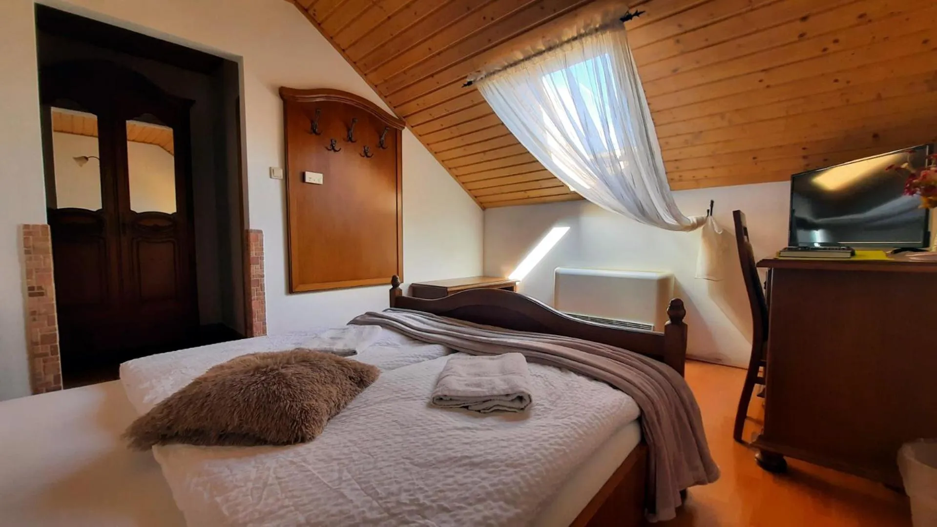 Bed in Airport Budapest Sarokhaz Panzio