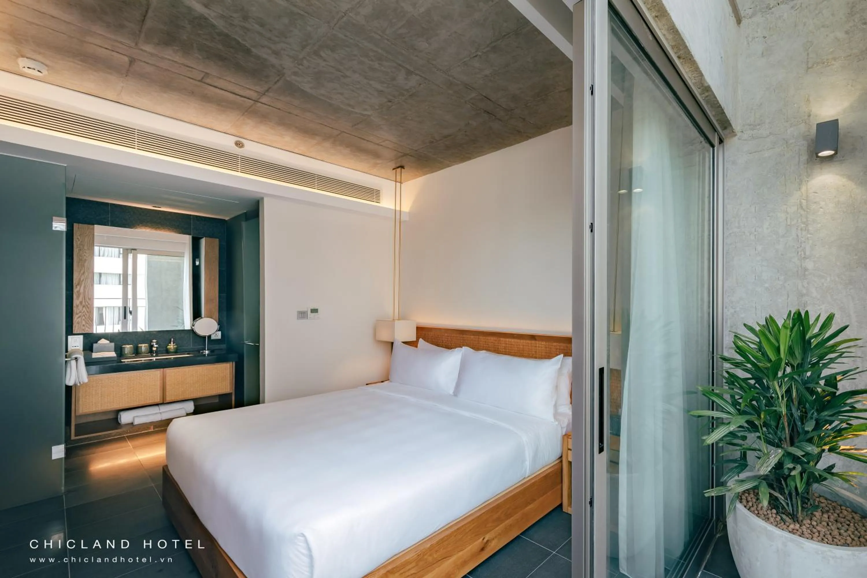 Bedroom, Bed in Chicland Boutique Danang Beach Hotel