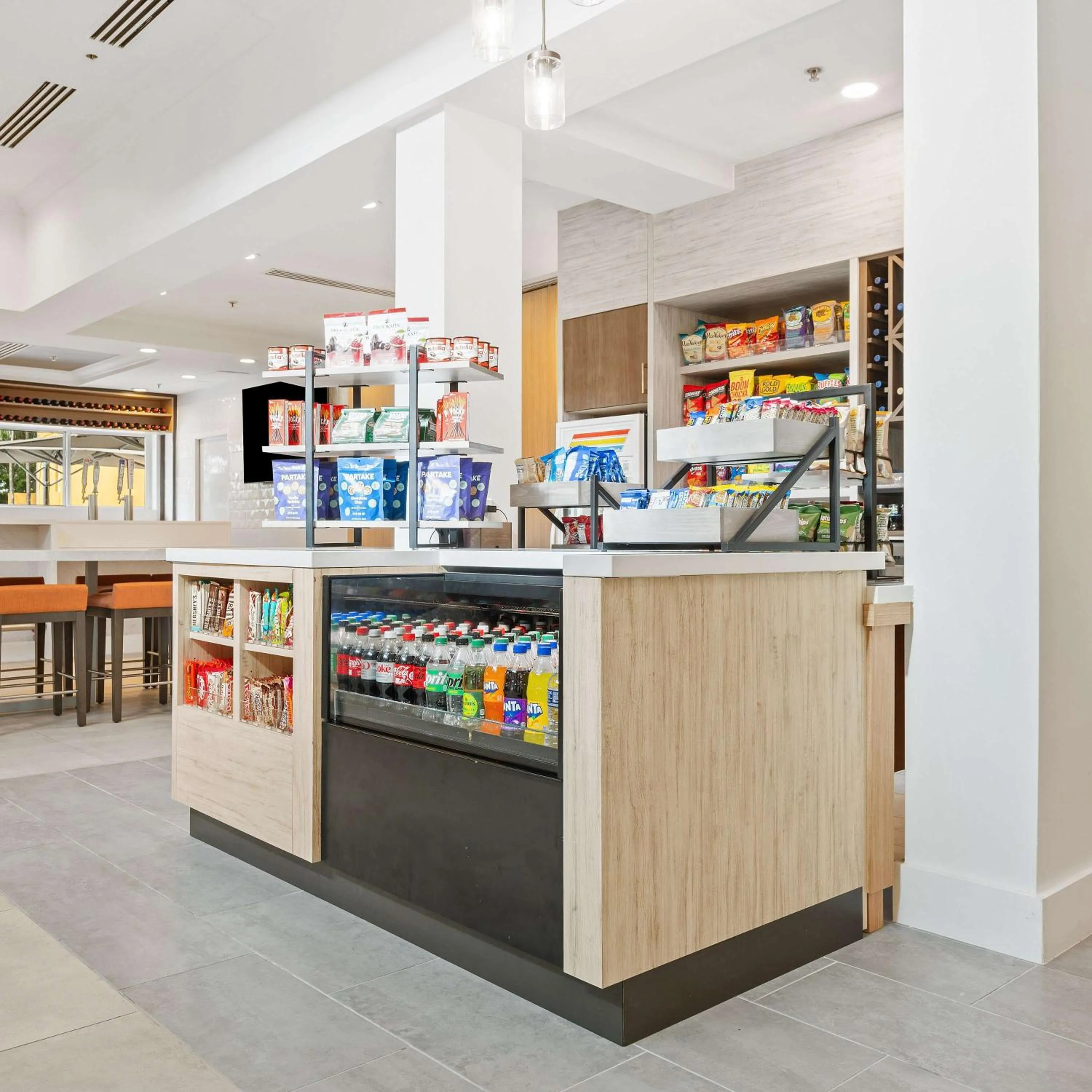 Restaurant/places to eat in Hilton Garden Inn Ft. Lauderdale Airport-Cruise Port