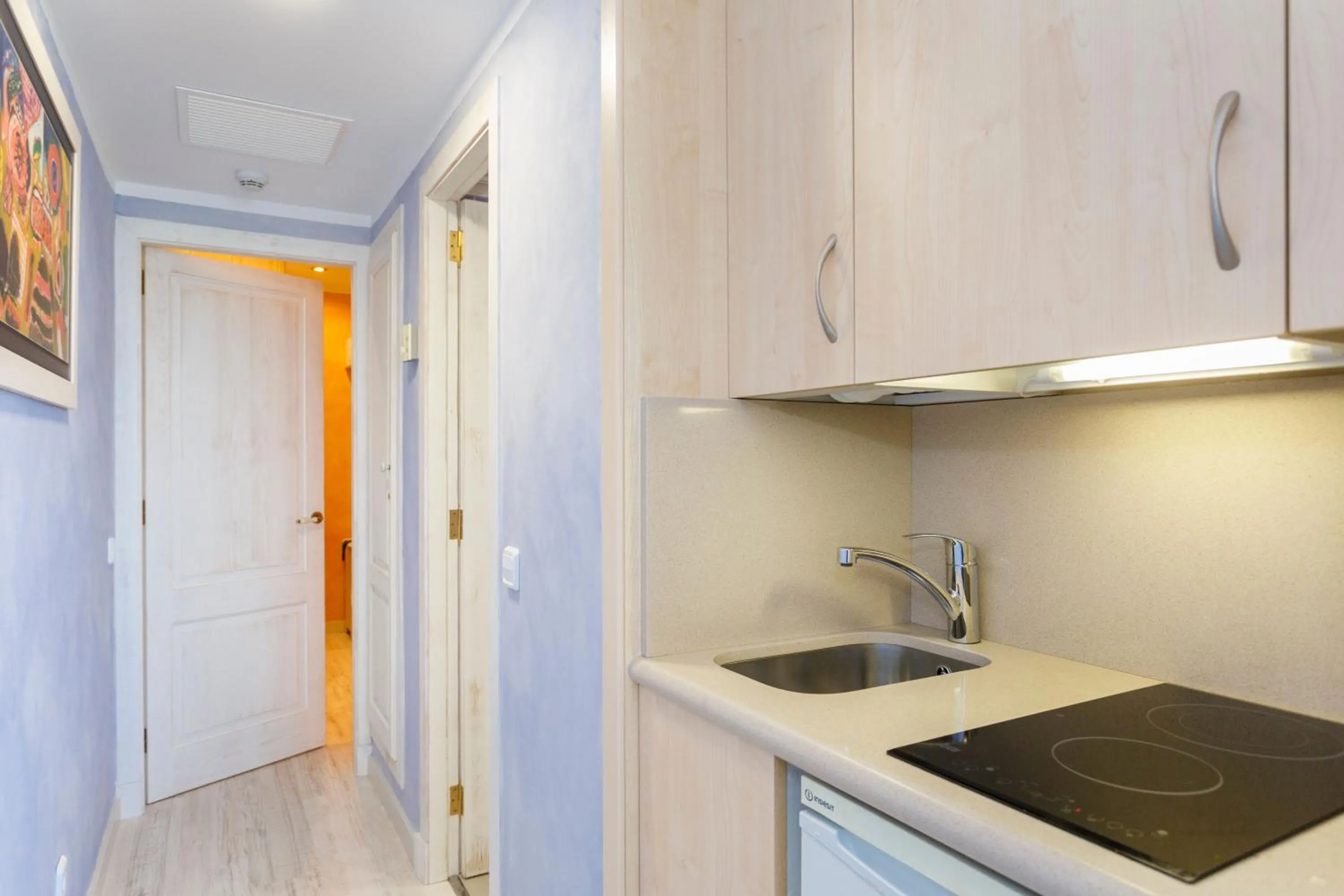 Kitchen or kitchenette in Royal Son Bou Family Club