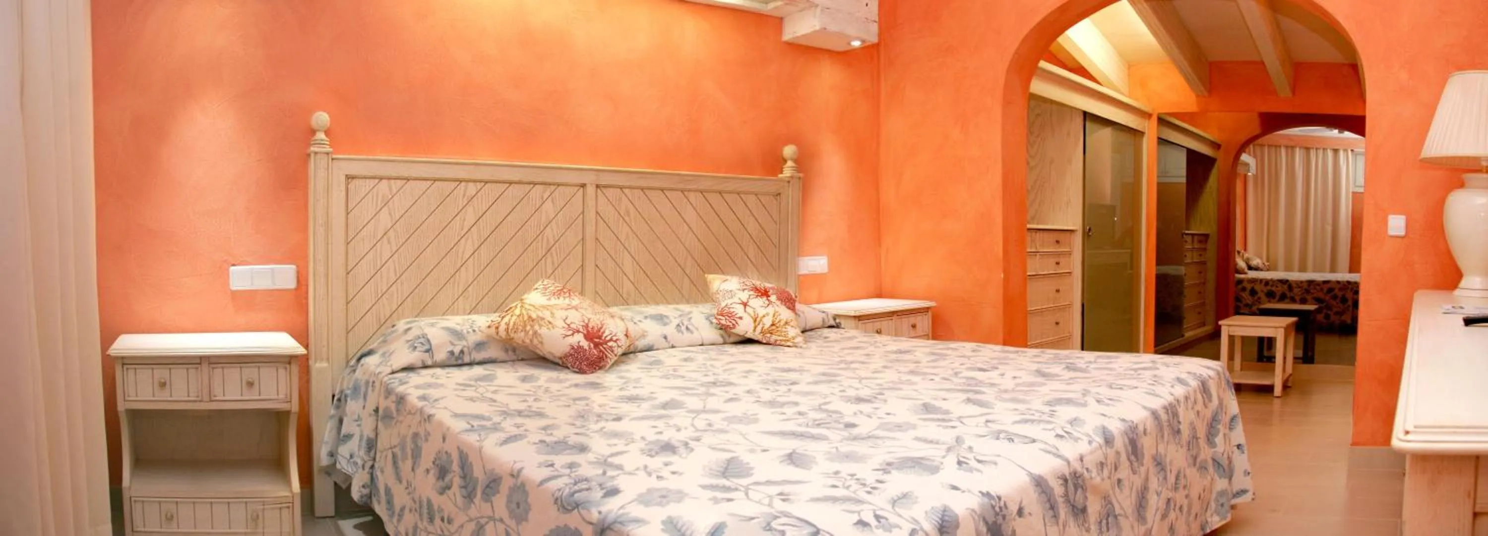 Bed in Royal Son Bou Family Club