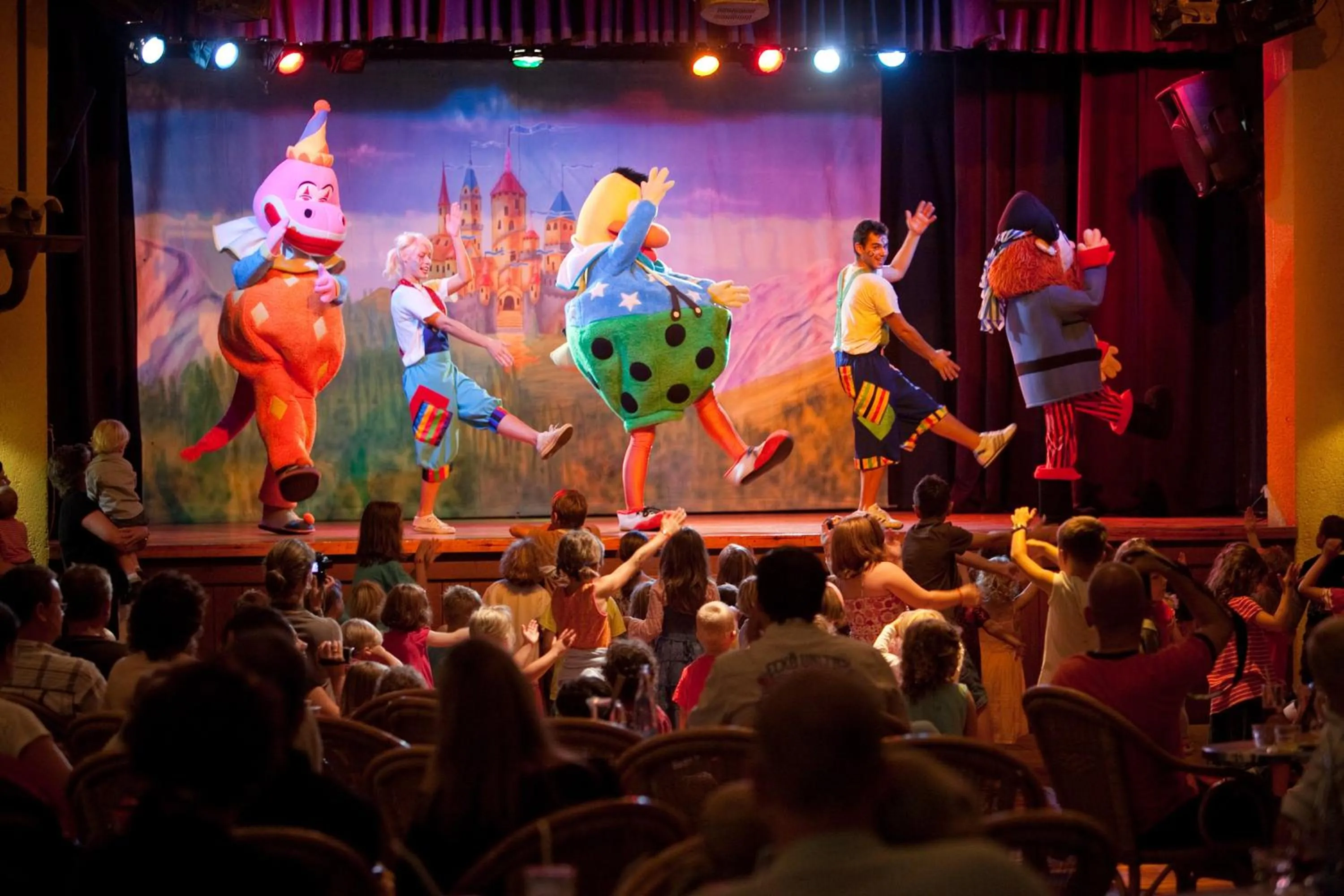 People in Royal Son Bou Family Club