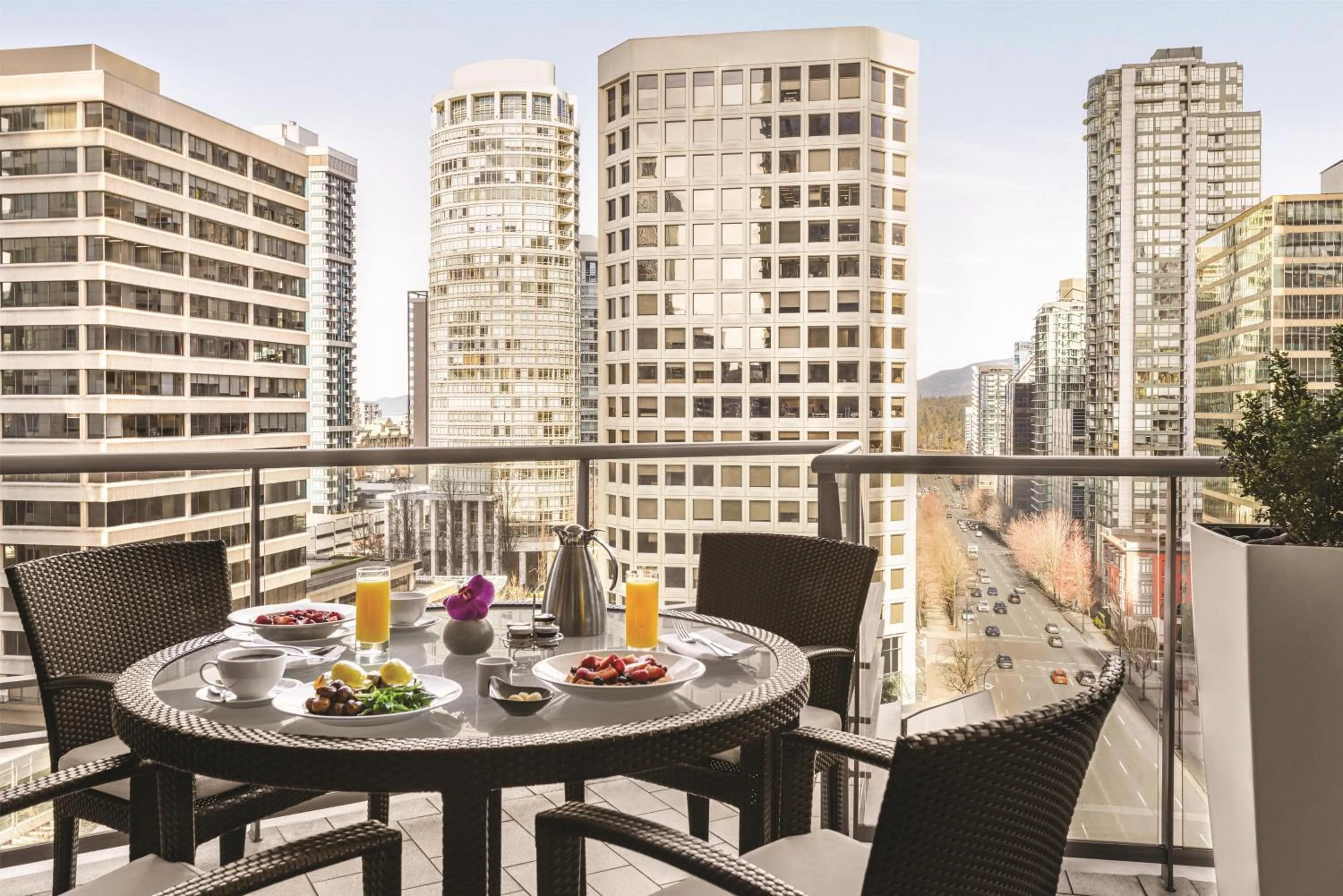 Restaurant/places to eat in Hyatt Vancouver Downtown Alberni