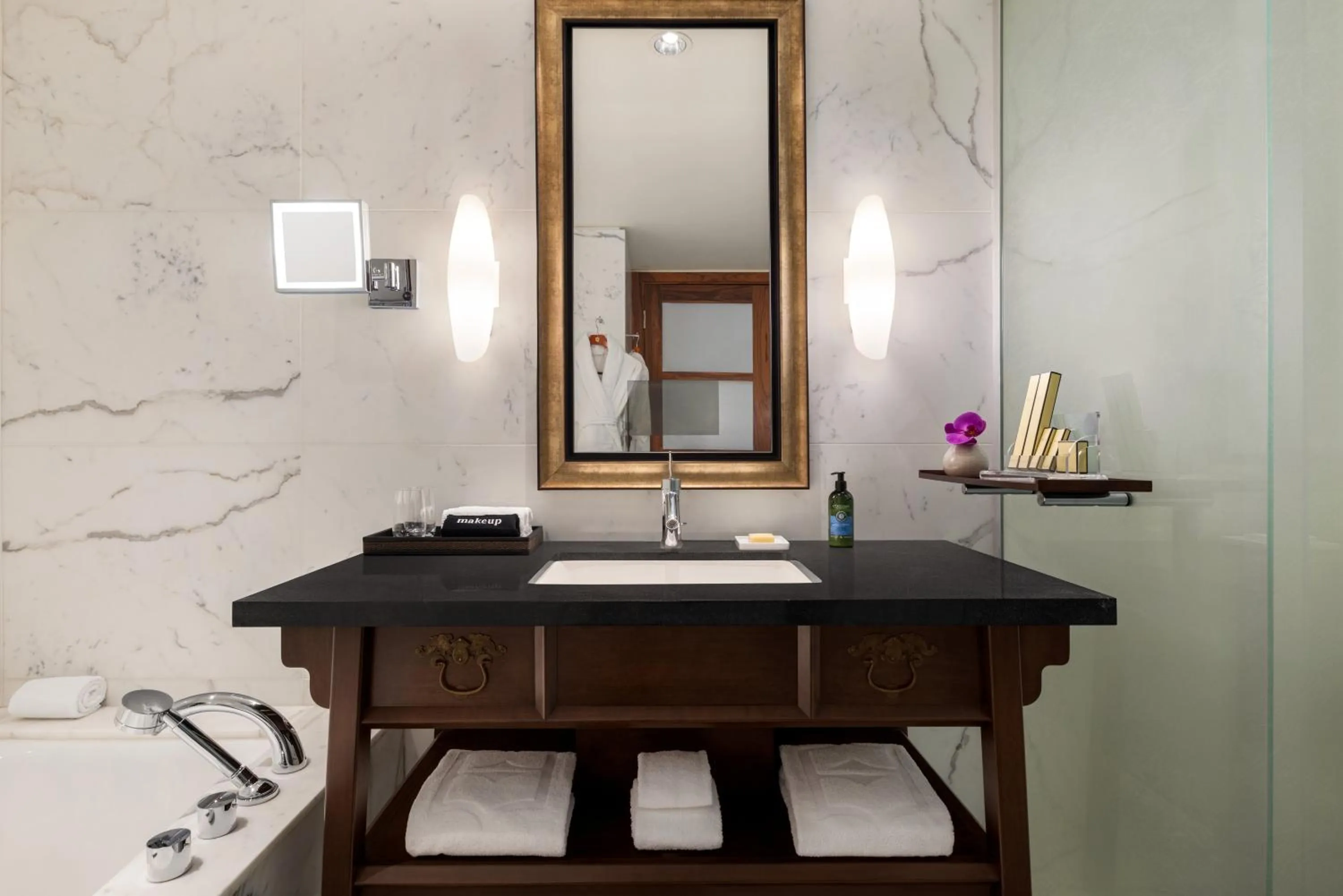 Bathroom in Shangri-La Vancouver