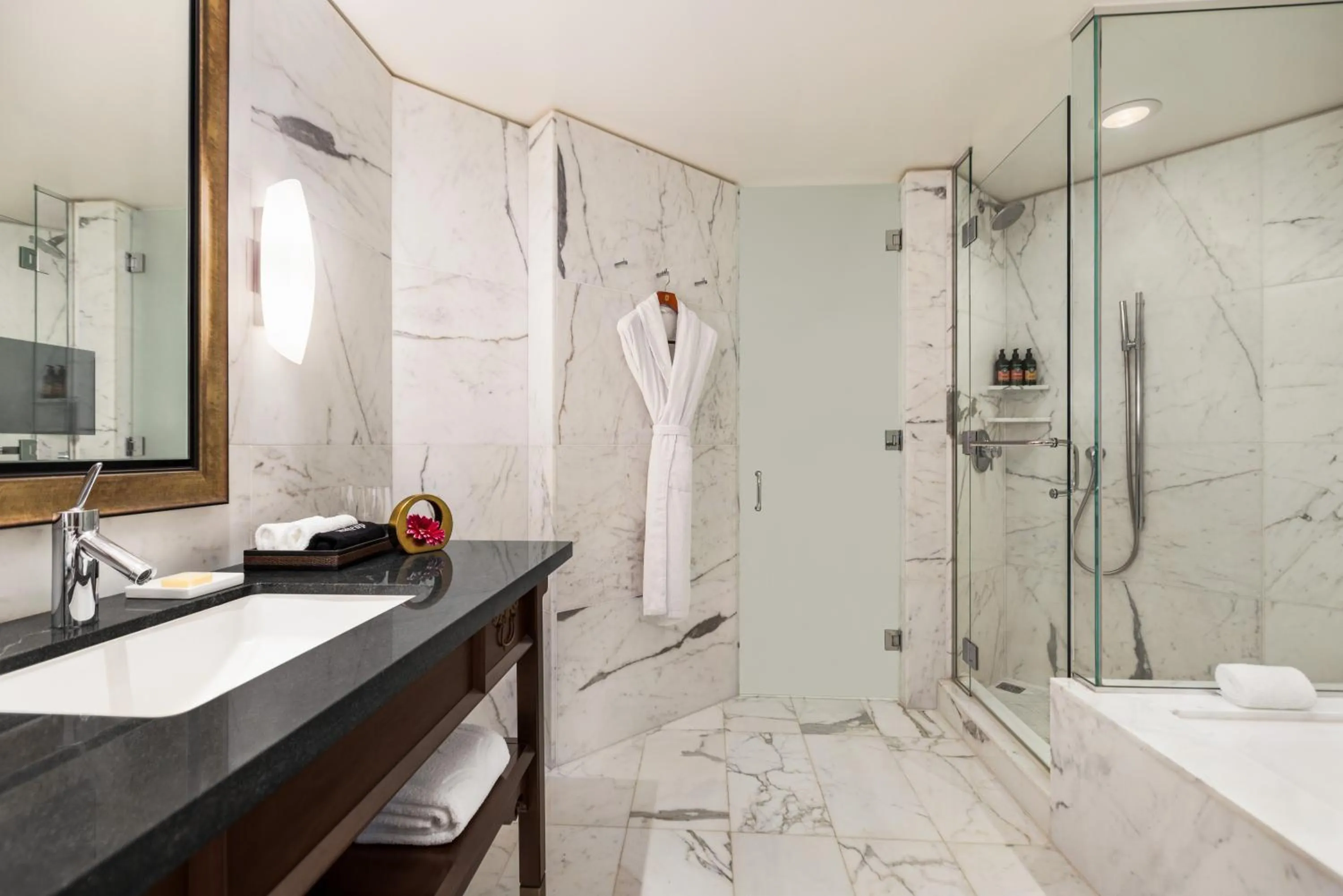 Shower in Shangri-La Vancouver