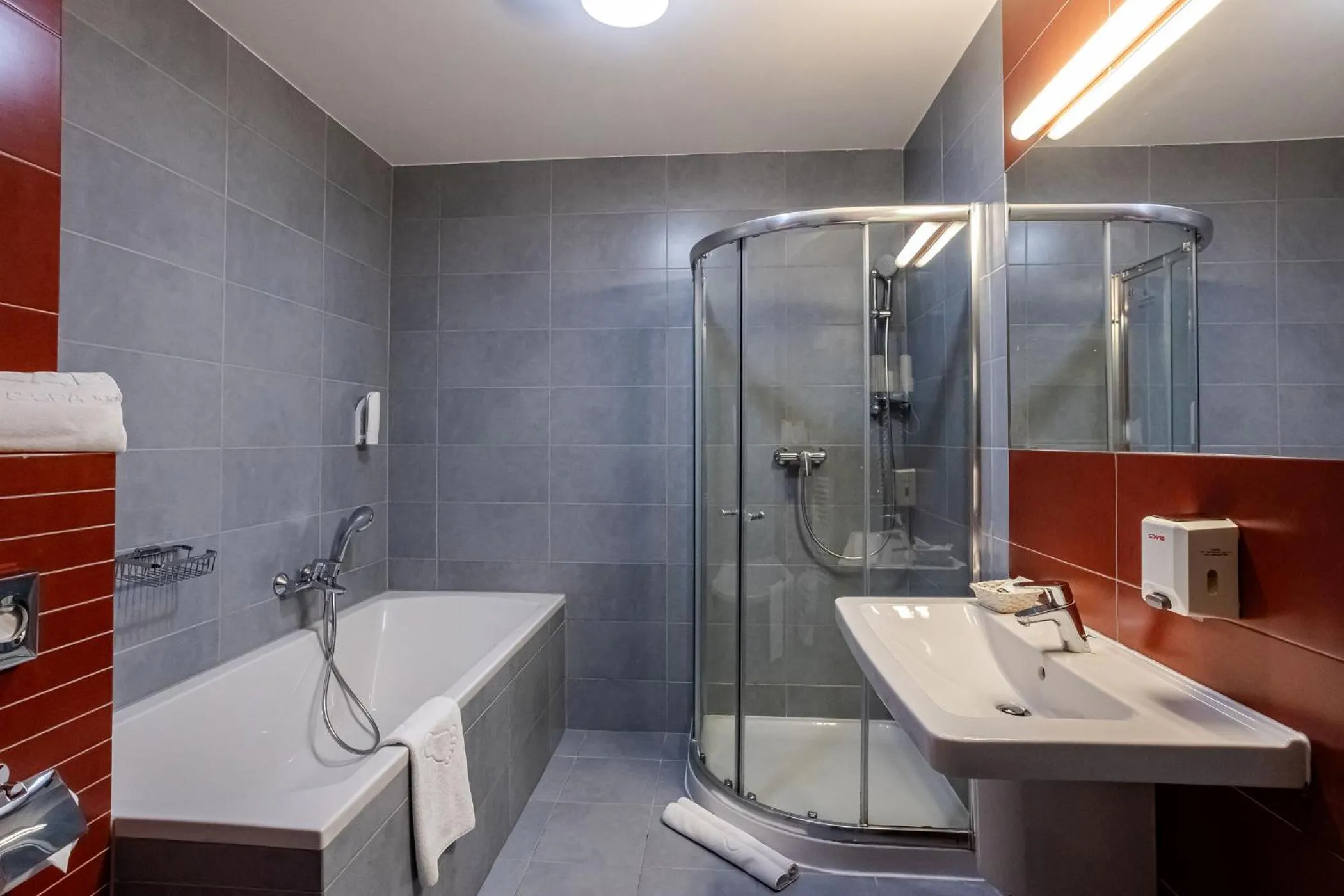 Shower in Hotel Alibaba