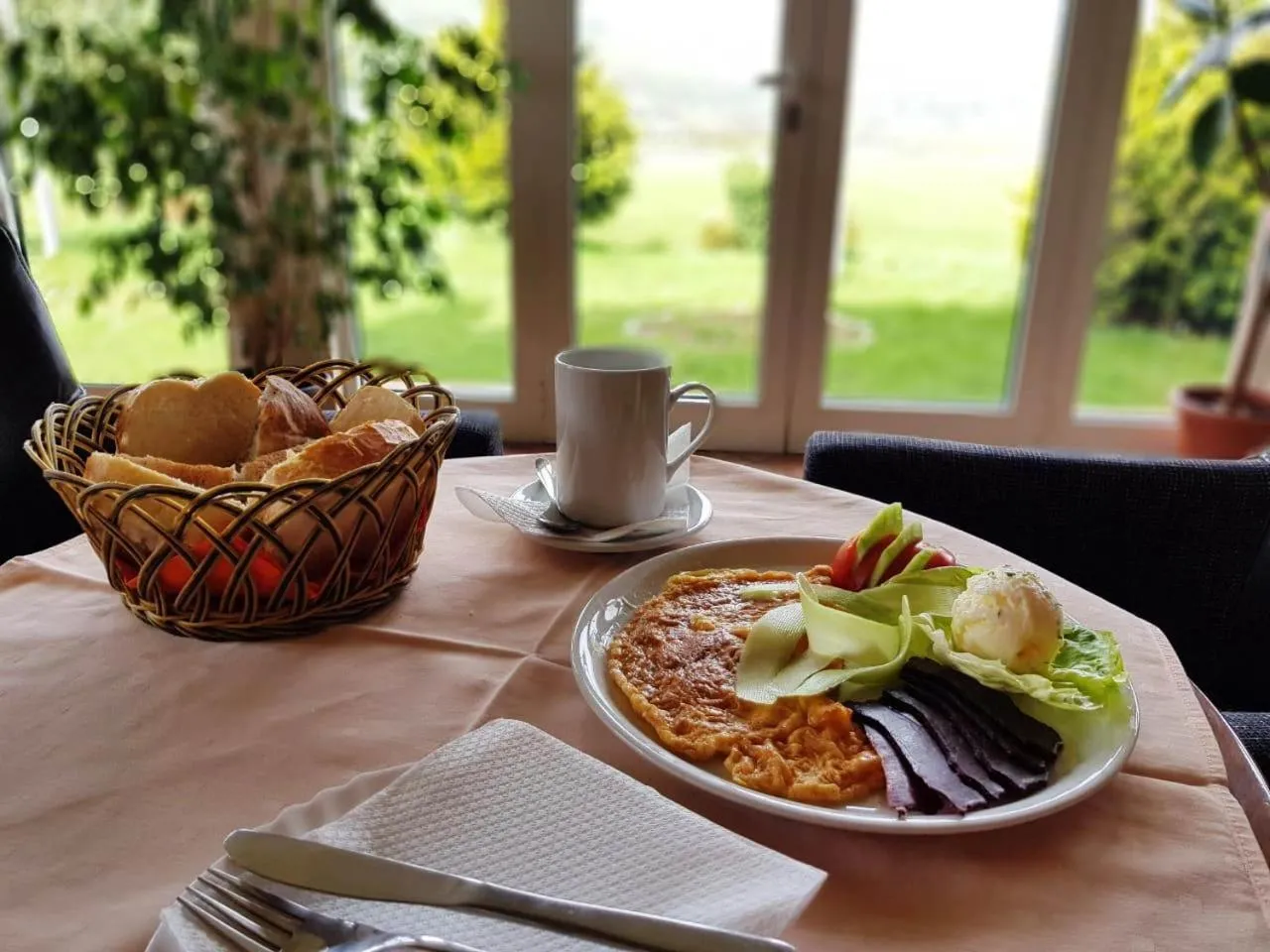 Breakfast in Hotel Dulovic