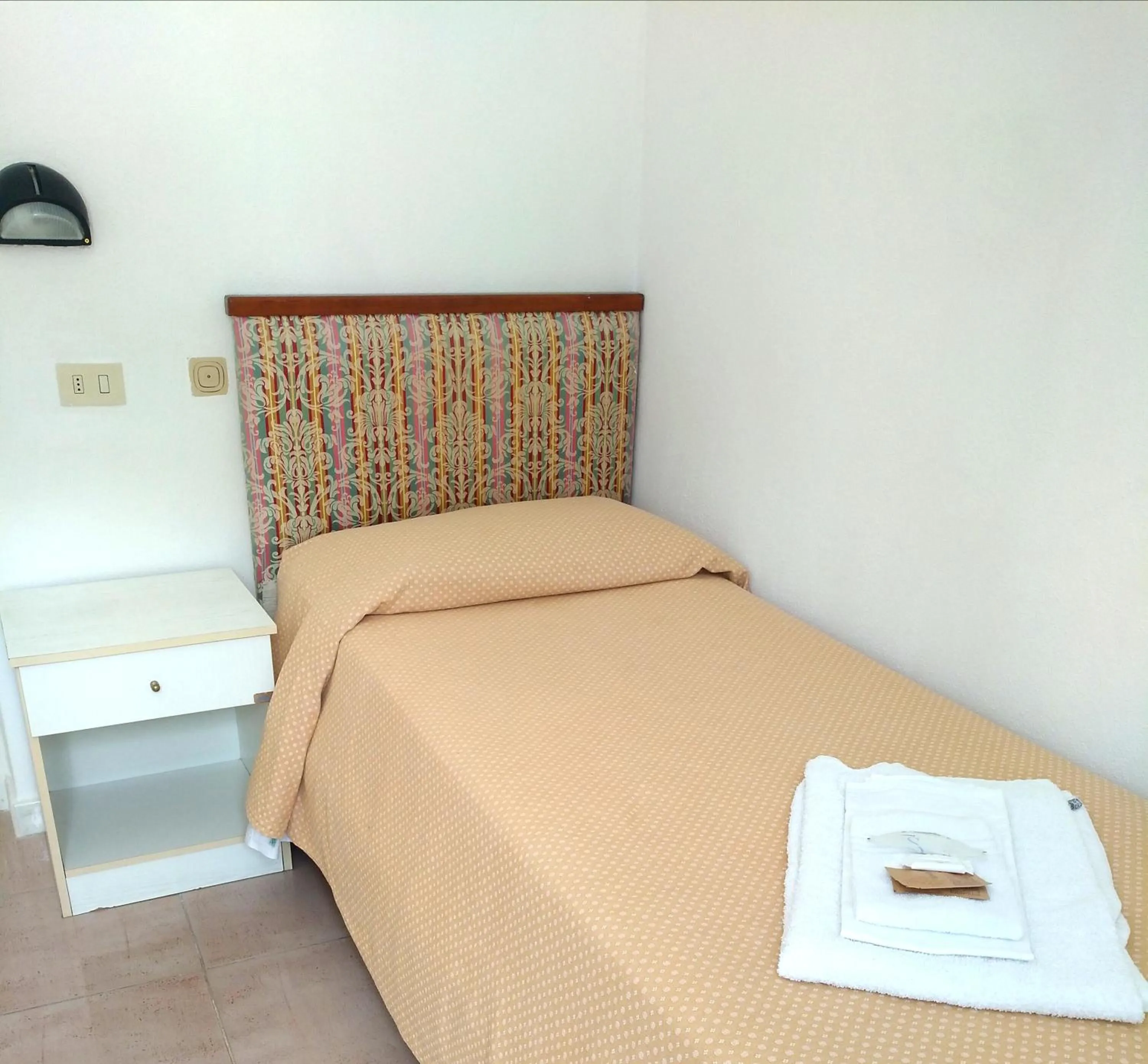 Bedroom, Bed in Hotel la Maggioressa