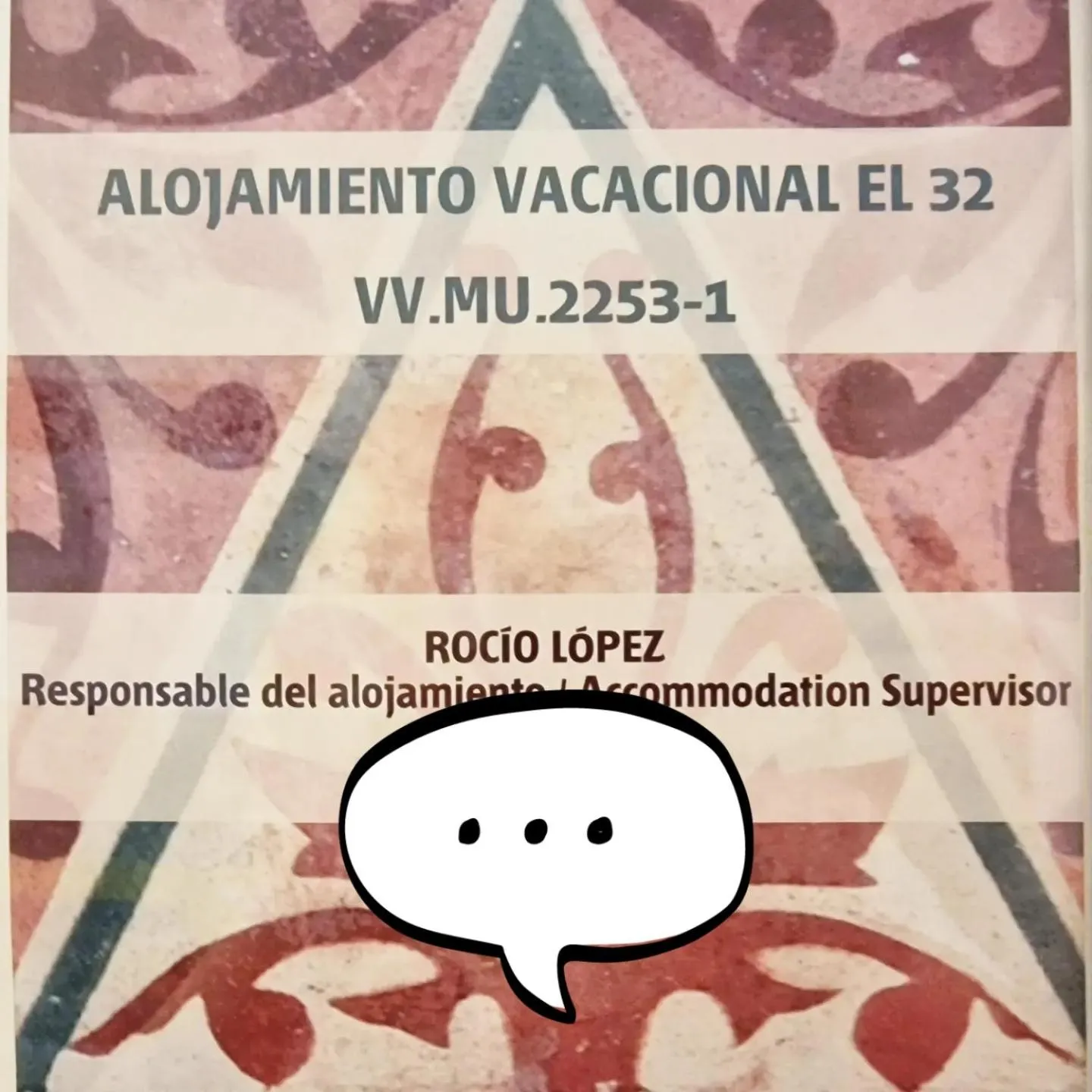 Property logo or sign in El 32