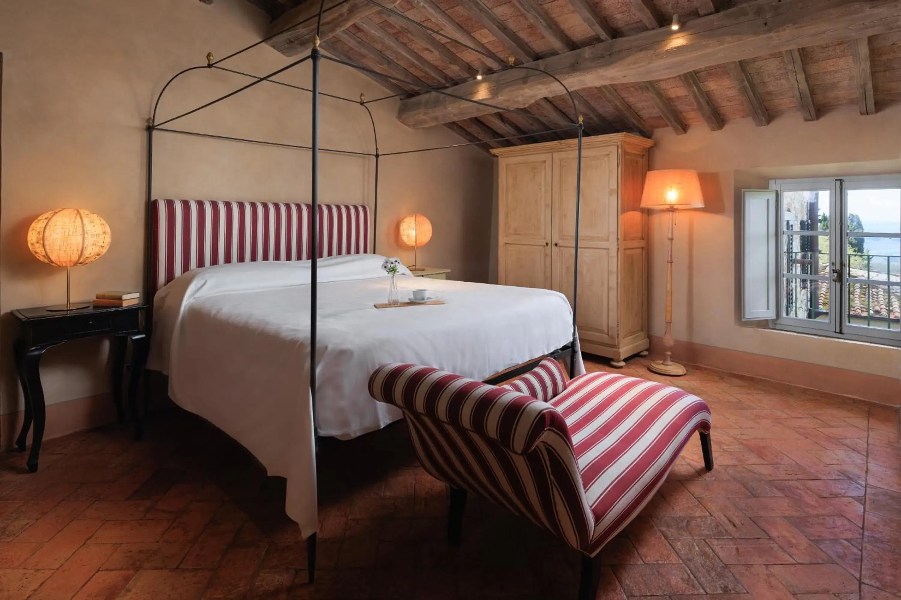 Junior Suite in Castello di Fonterutoli Wine Resort Junior Suite in Castello di Fonterutoli Wine Resort