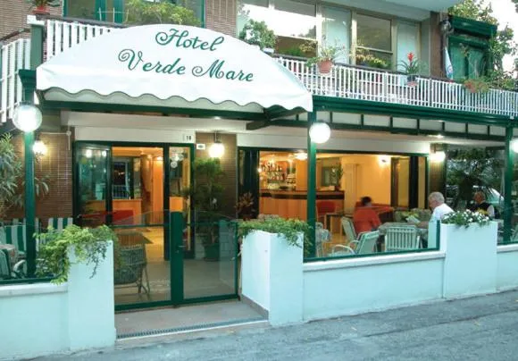 Facade/entrance in Hotel Verdemare