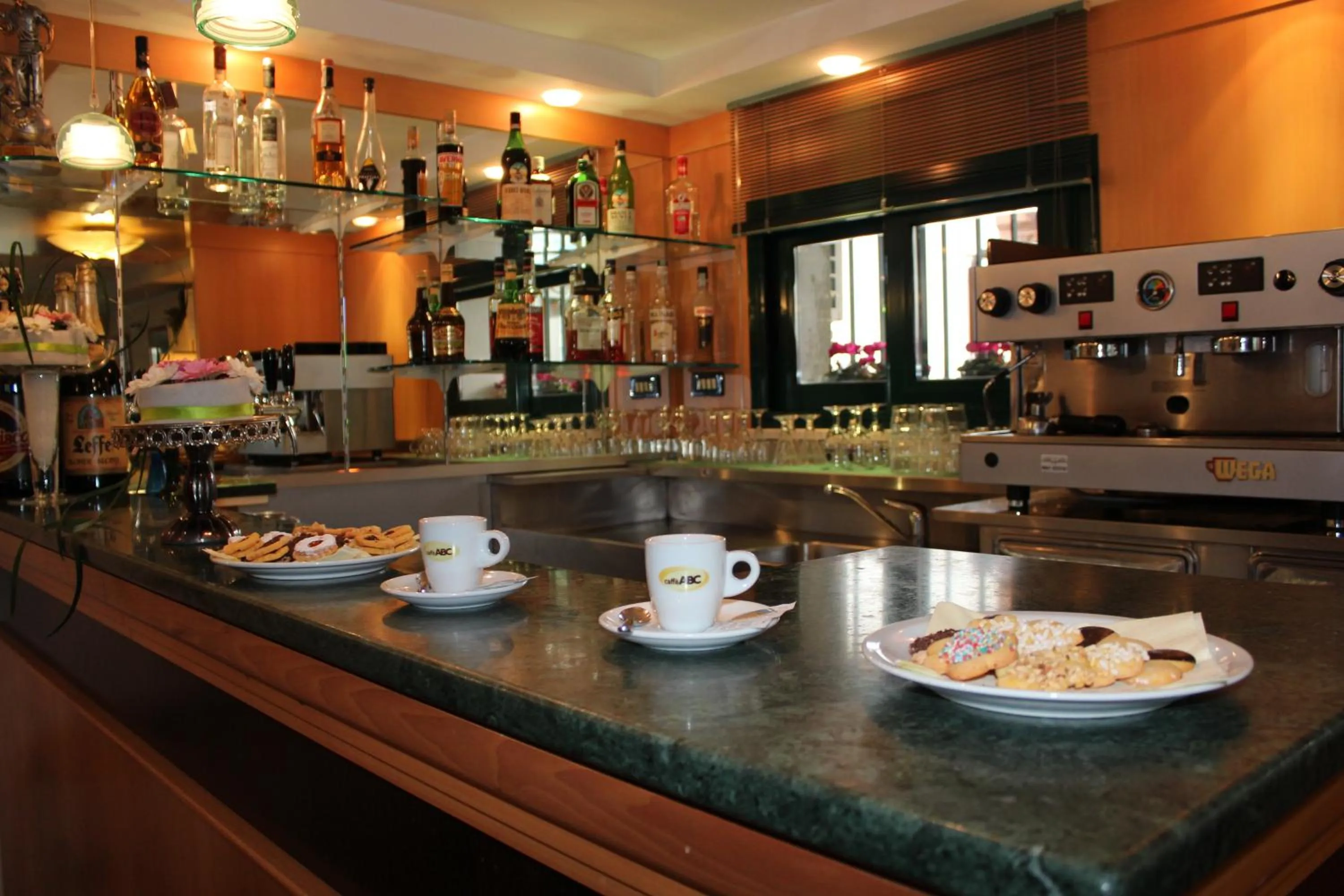 Lounge or bar in Hotel Verdemare