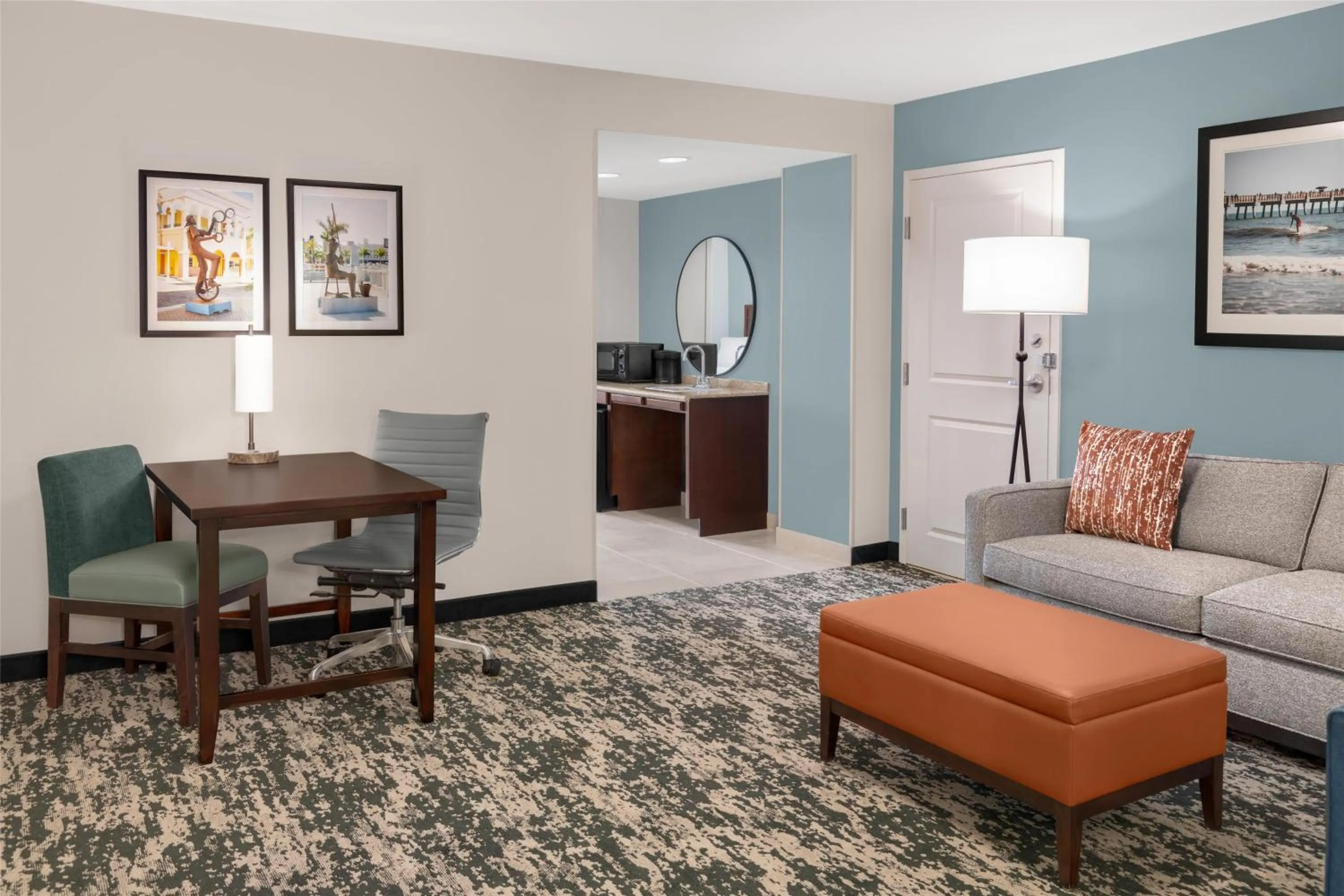 Bedroom in Embassy Suites Fort Myers - Estero