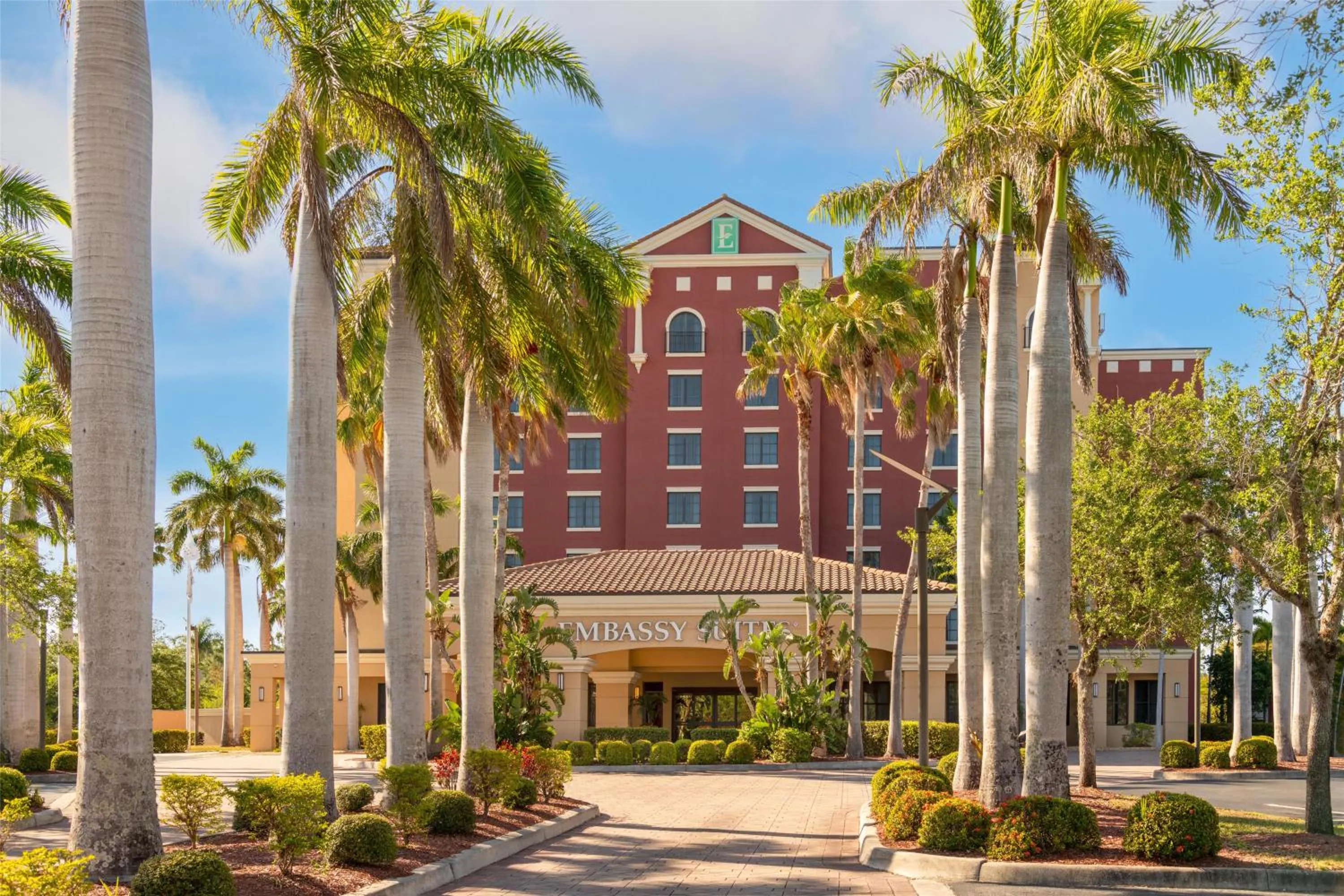 Property building in Embassy Suites Fort Myers - Estero