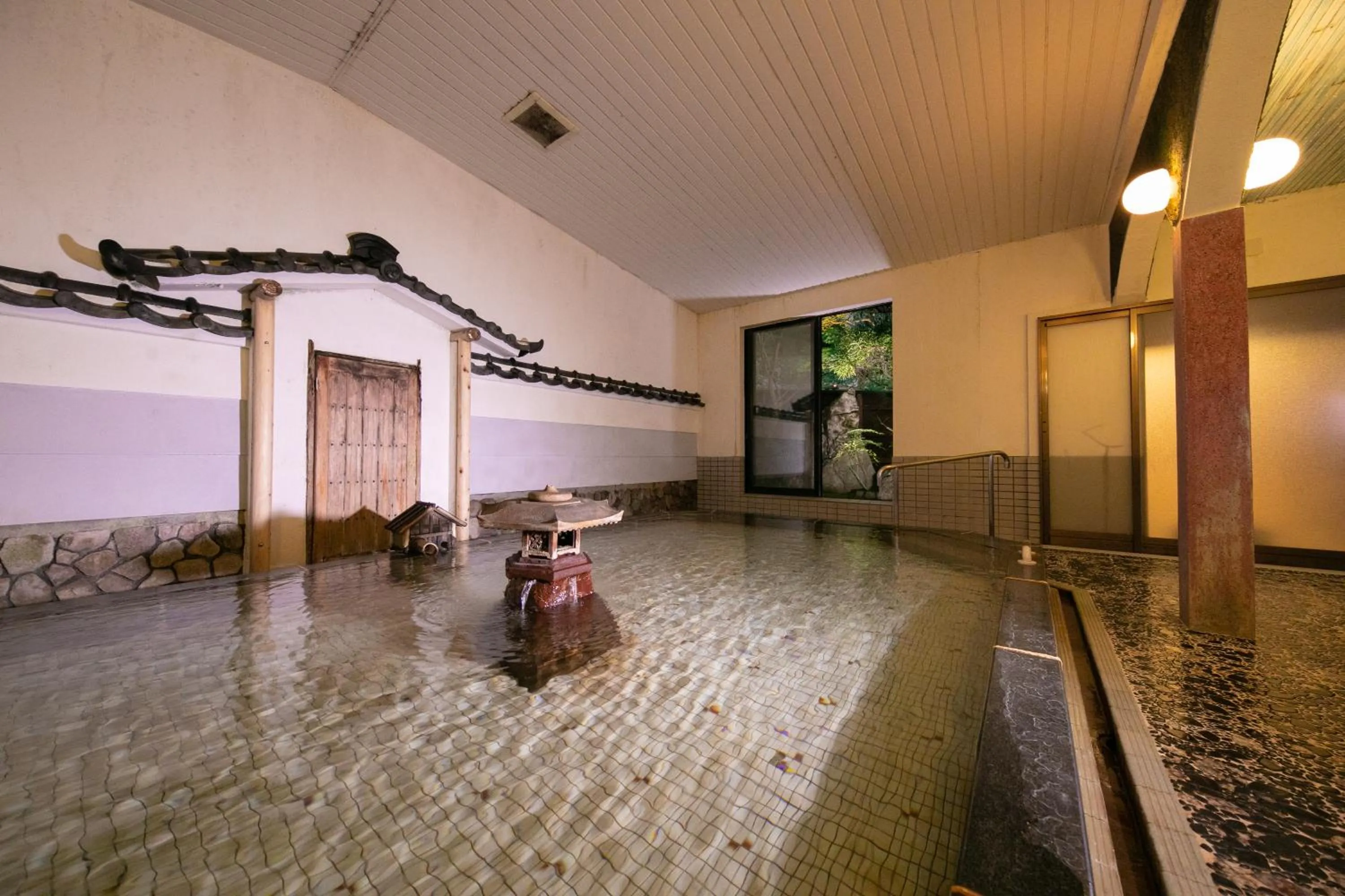 Hot Spring Bath in Yumoto Ueyama Ryokan
