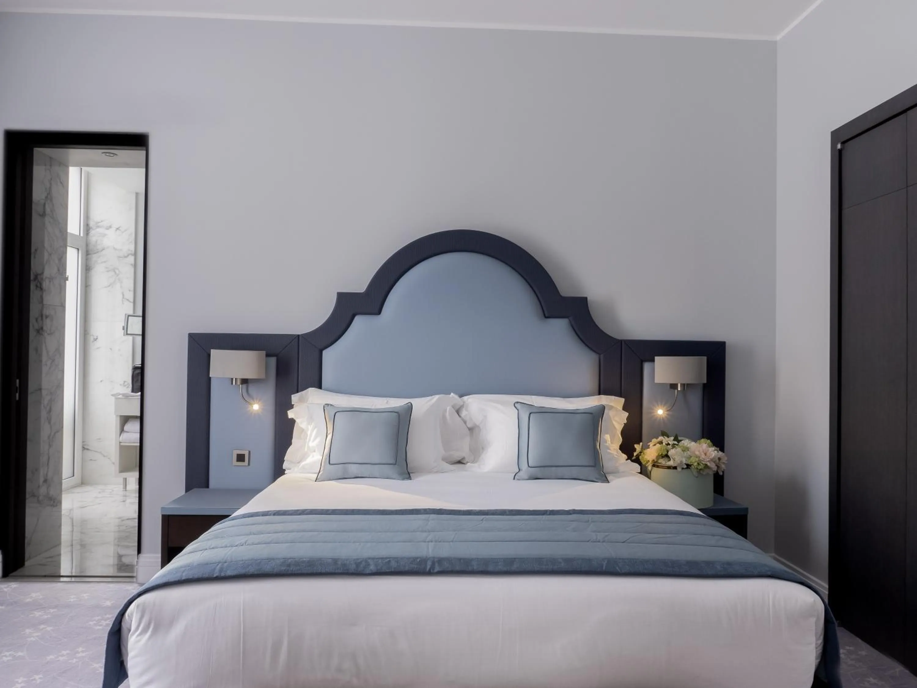 Bed in Villa Genesis