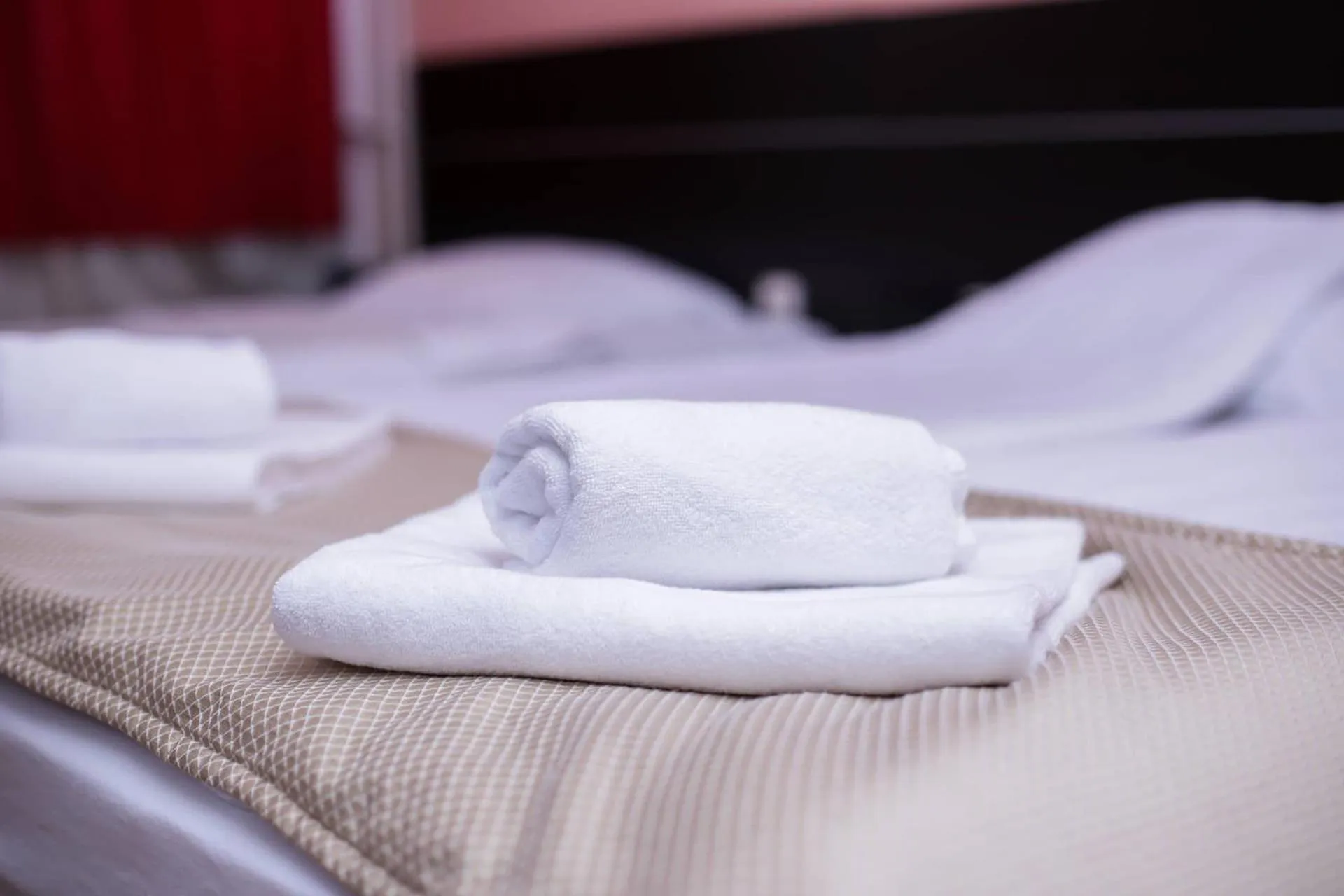 Bed in Hotel Beograd - Yu