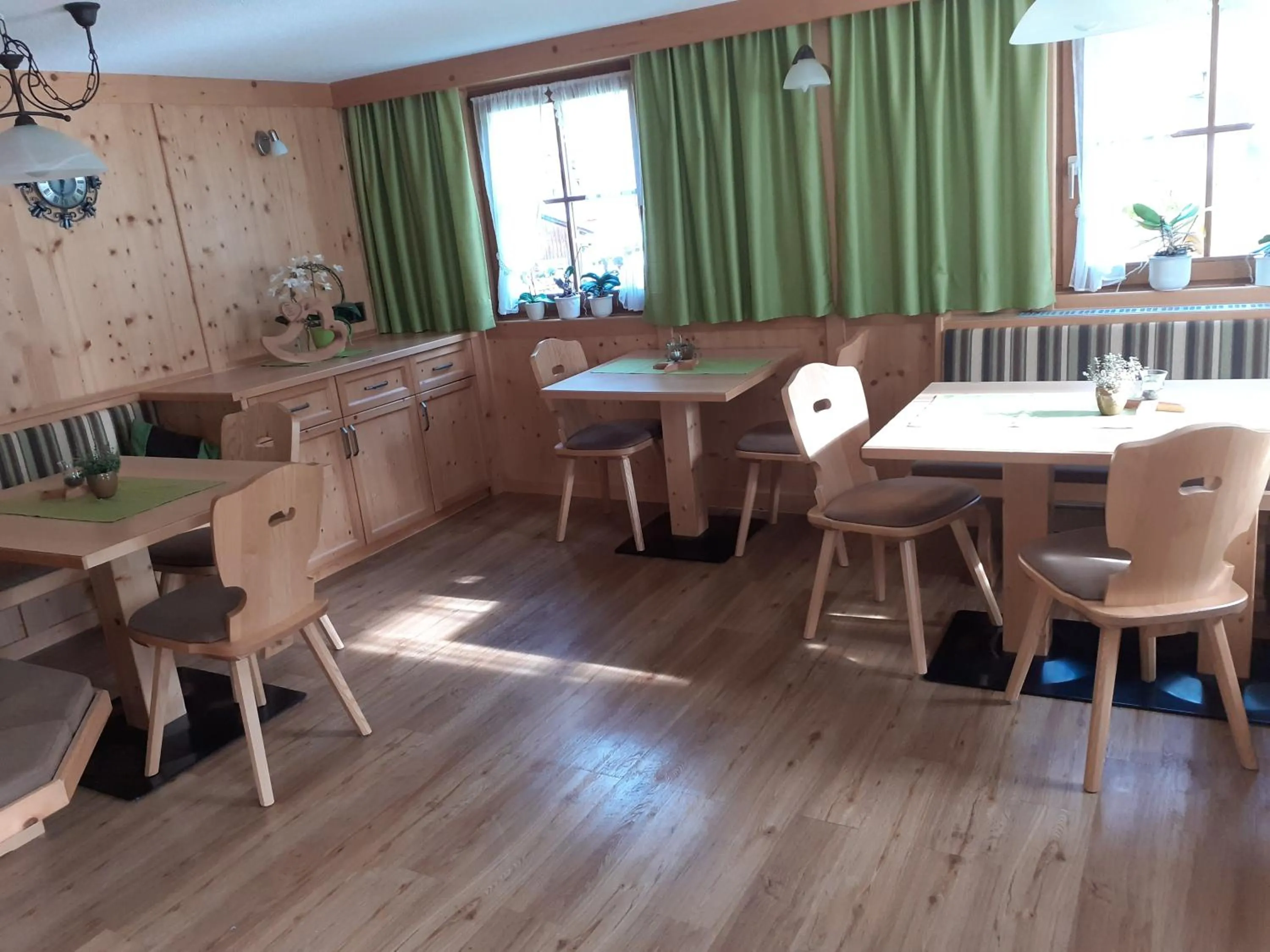 Dining area in Haus Bödele