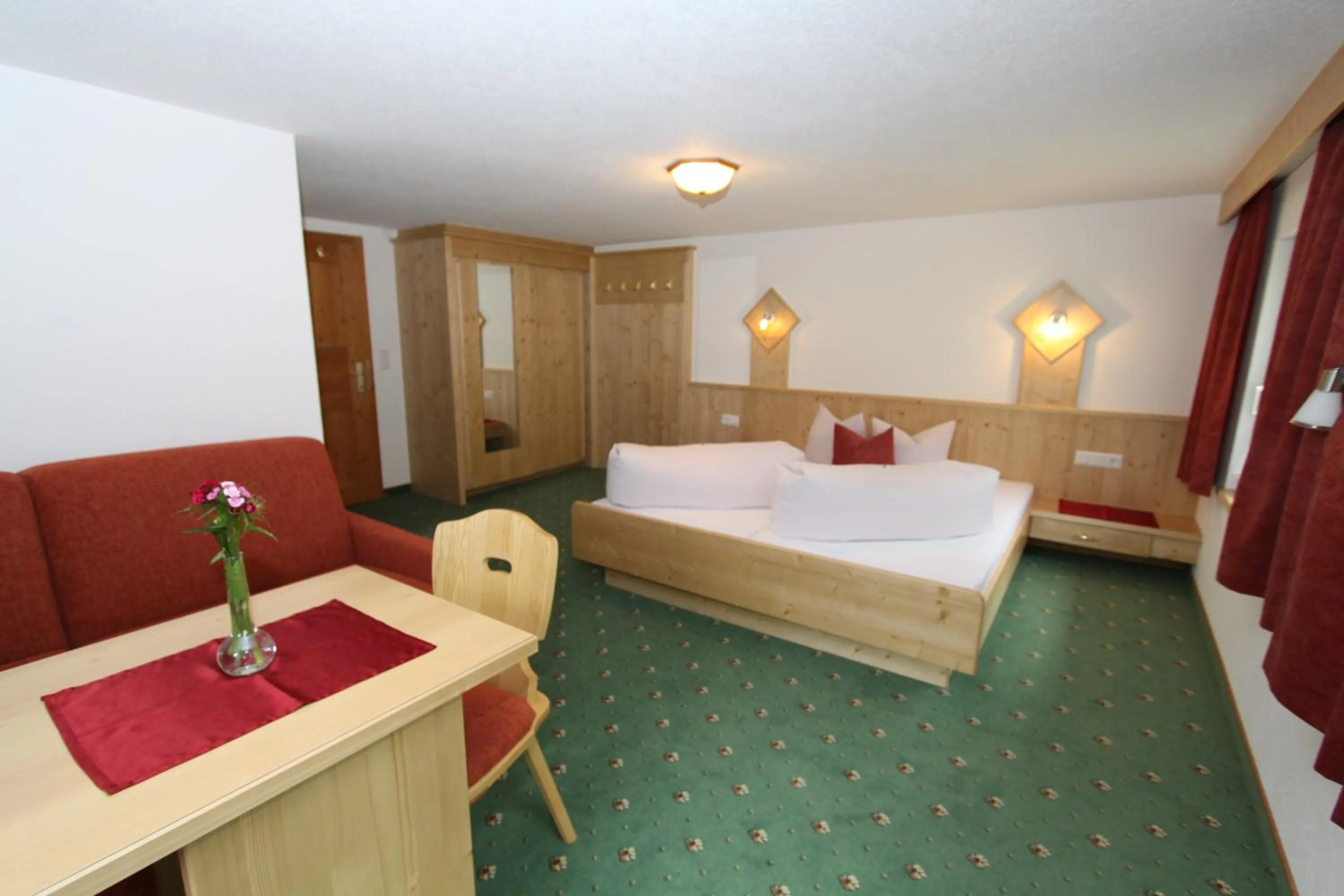 Photo of the whole room, Bed in Haus Bödele